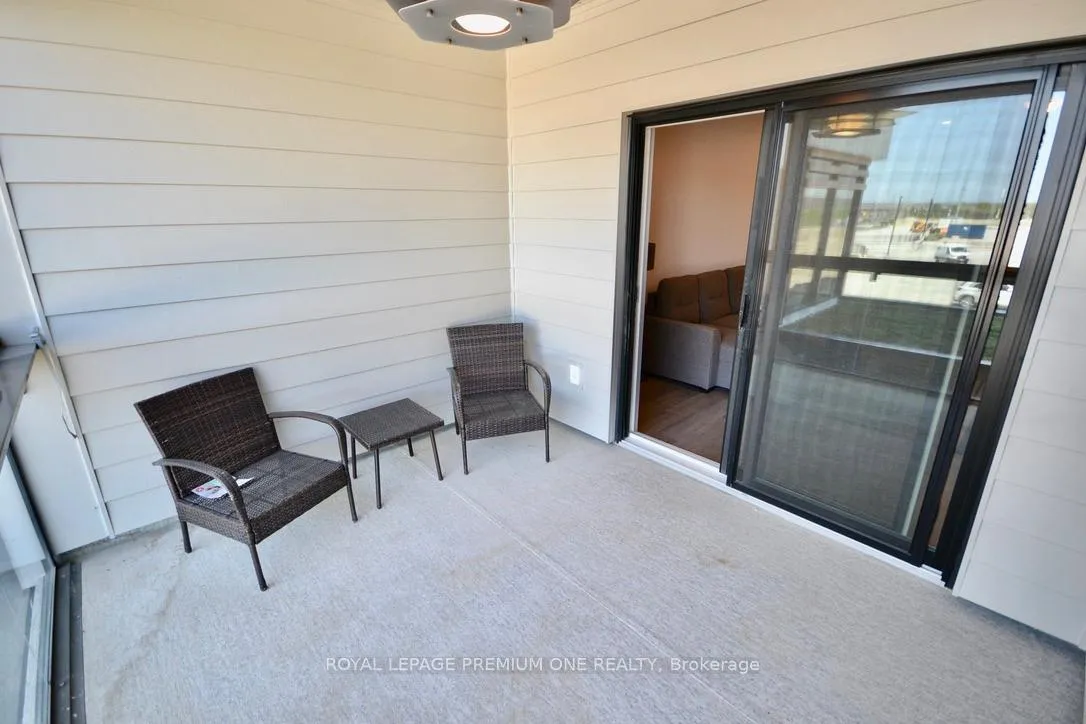 Photo 25 of Unit 114, 15 Kneeshaw Drive, Barrie, Rural Barrie Southeast — HOMEH