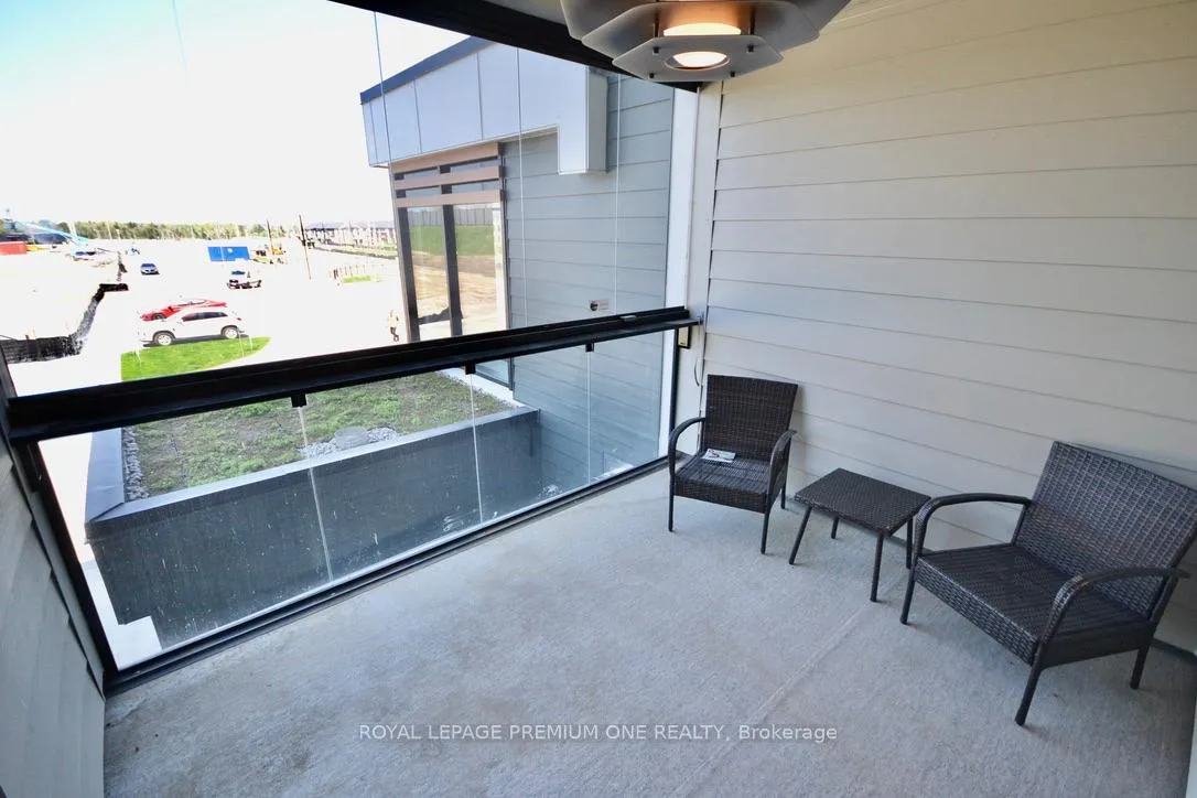 Photo 27 of Unit 114, 15 Kneeshaw Drive, Barrie, Rural Barrie Southeast — HOMEH