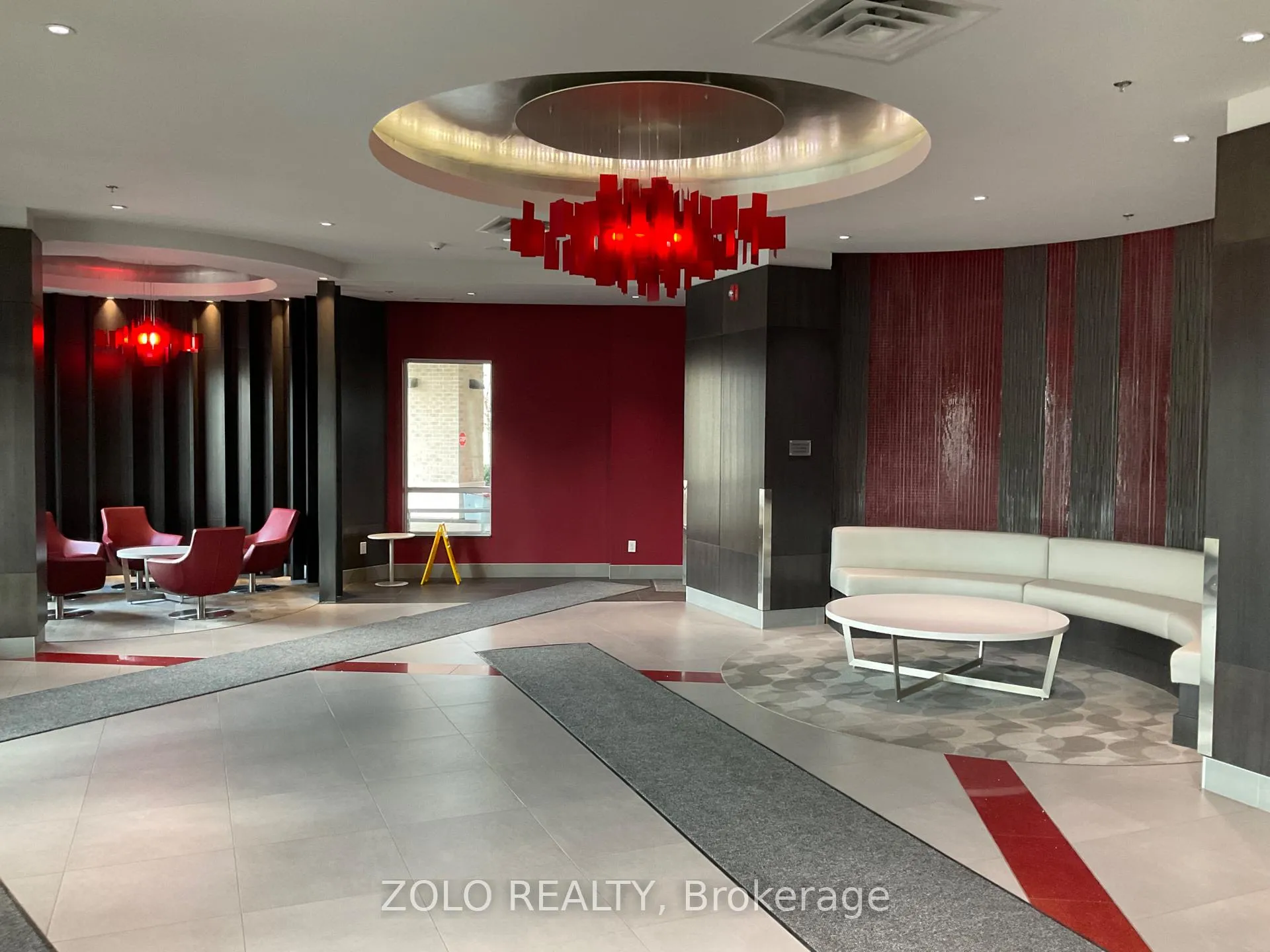 Photo 3 of Unit 302, 540 Bur Oak Avenue, Markham, Berczy — HOMEH