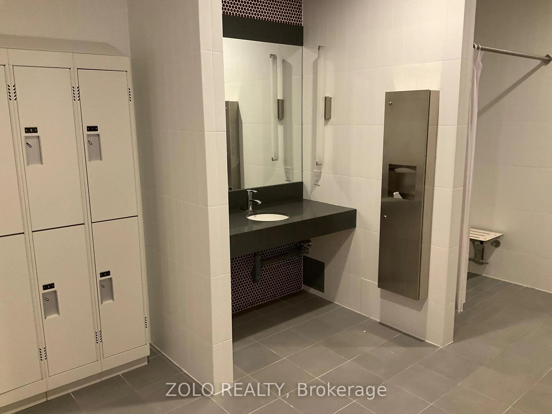 Photo 7 of Unit 302, 540 Bur Oak Avenue, Markham, Berczy — HOMEH