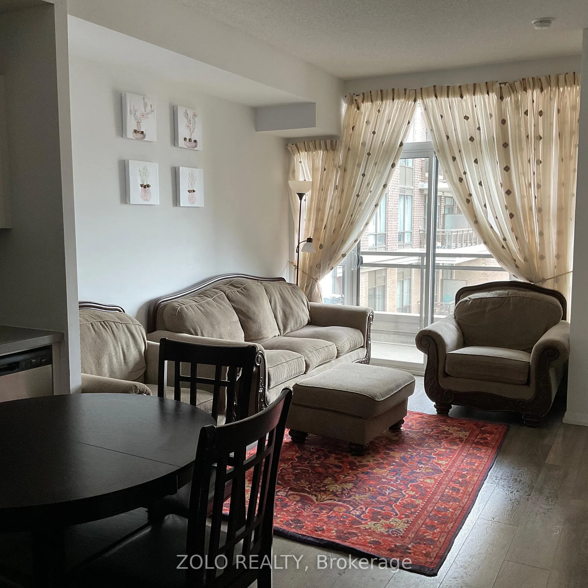 Photo 11 of Unit 302, 540 Bur Oak Avenue, Markham, Berczy — HOMEH