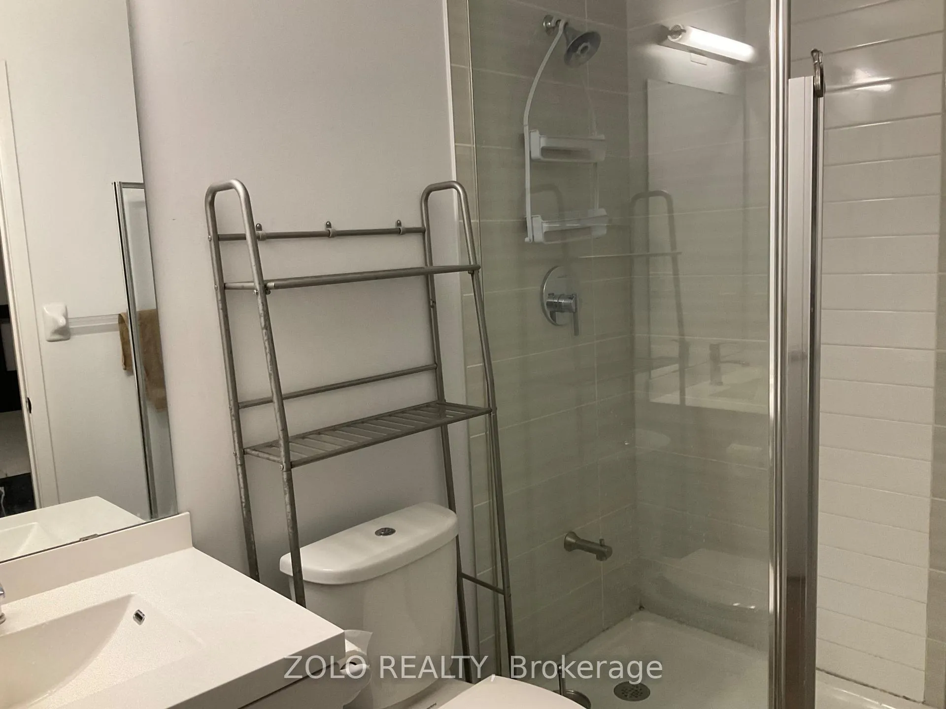 Photo 14 of Unit 302, 540 Bur Oak Avenue, Markham, Berczy — HOMEH