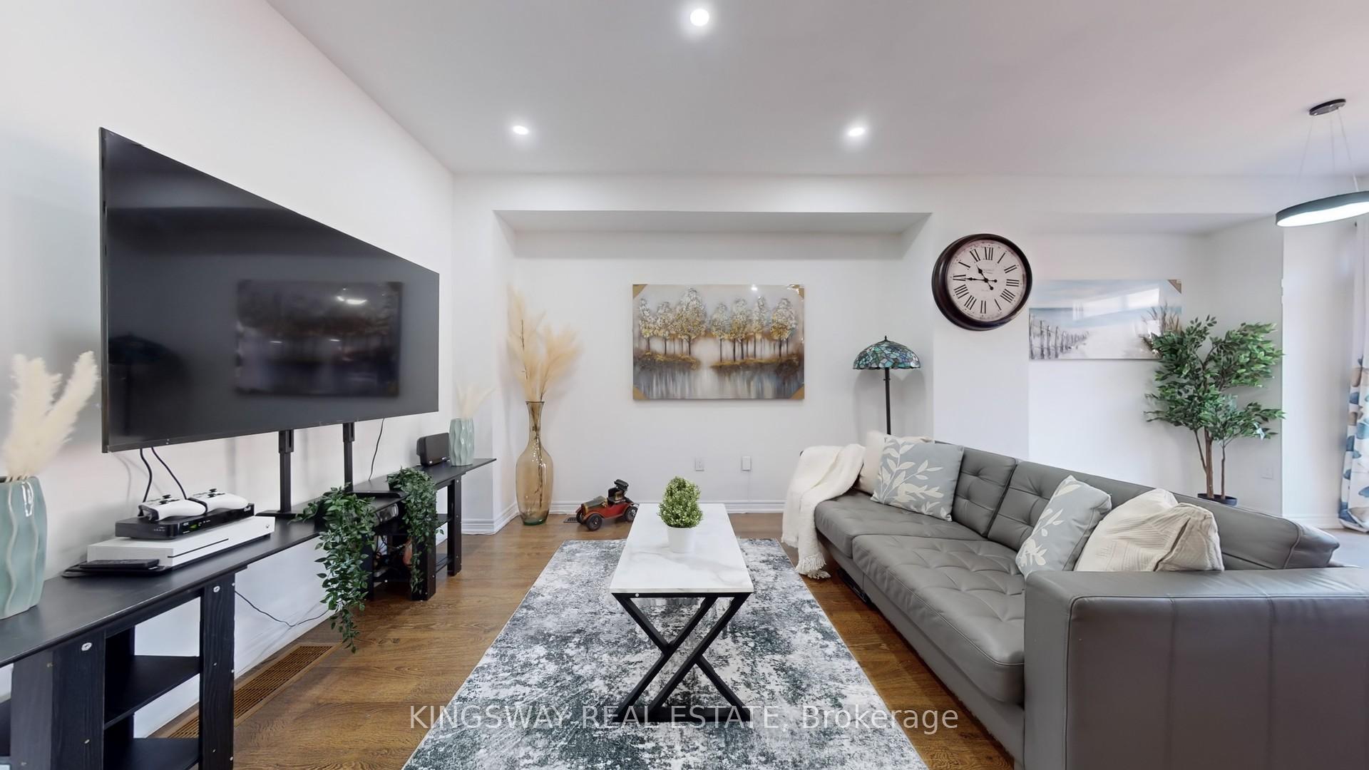 Photo 3 of 74 Doris Pawley Crescent, Caledon, Rural Caledon — HOMEH
