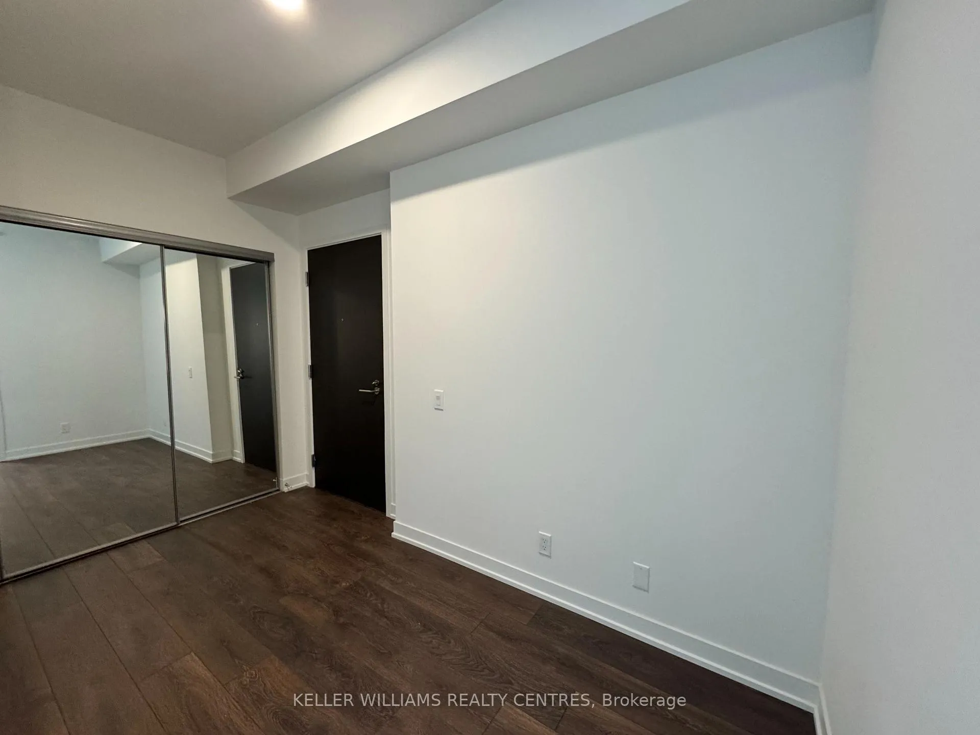 Photo 9 of Unit 1508, 39 Mary Street, Barrie, City Centre — HOMEH