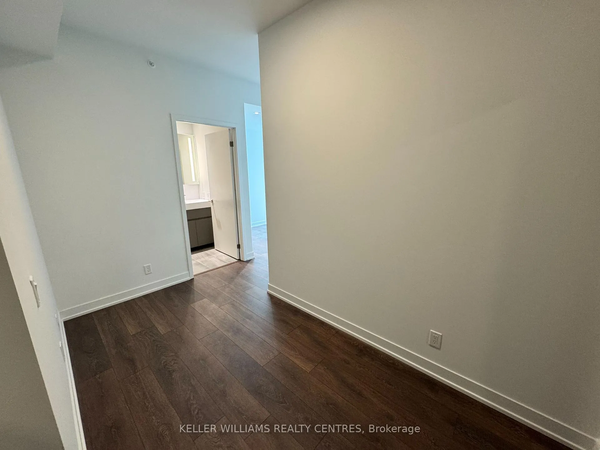 Photo 11 of Unit 1508, 39 Mary Street, Barrie, City Centre — HOMEH