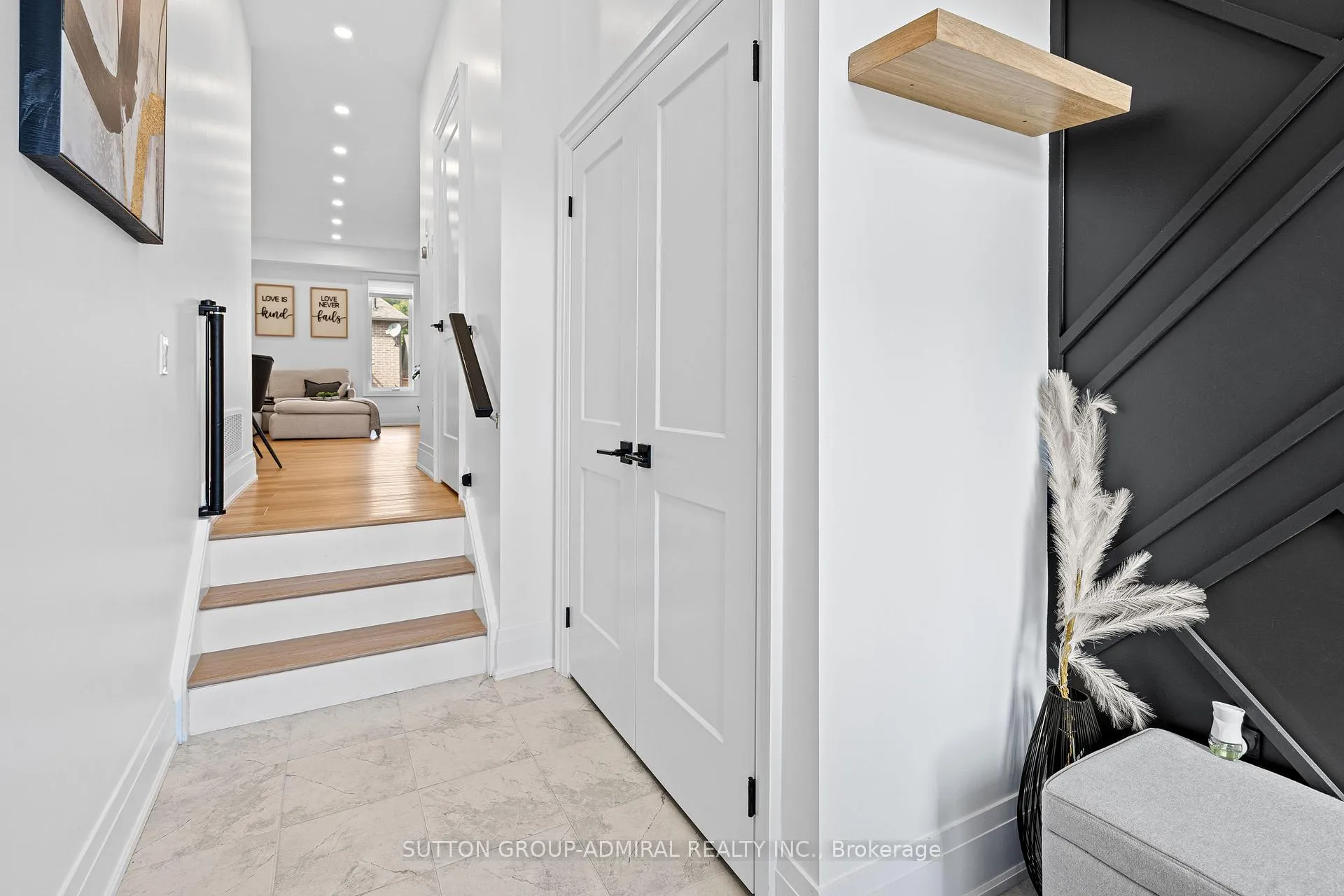 Photo 4 of 1026 Wright Drive, Midland — HOMEH