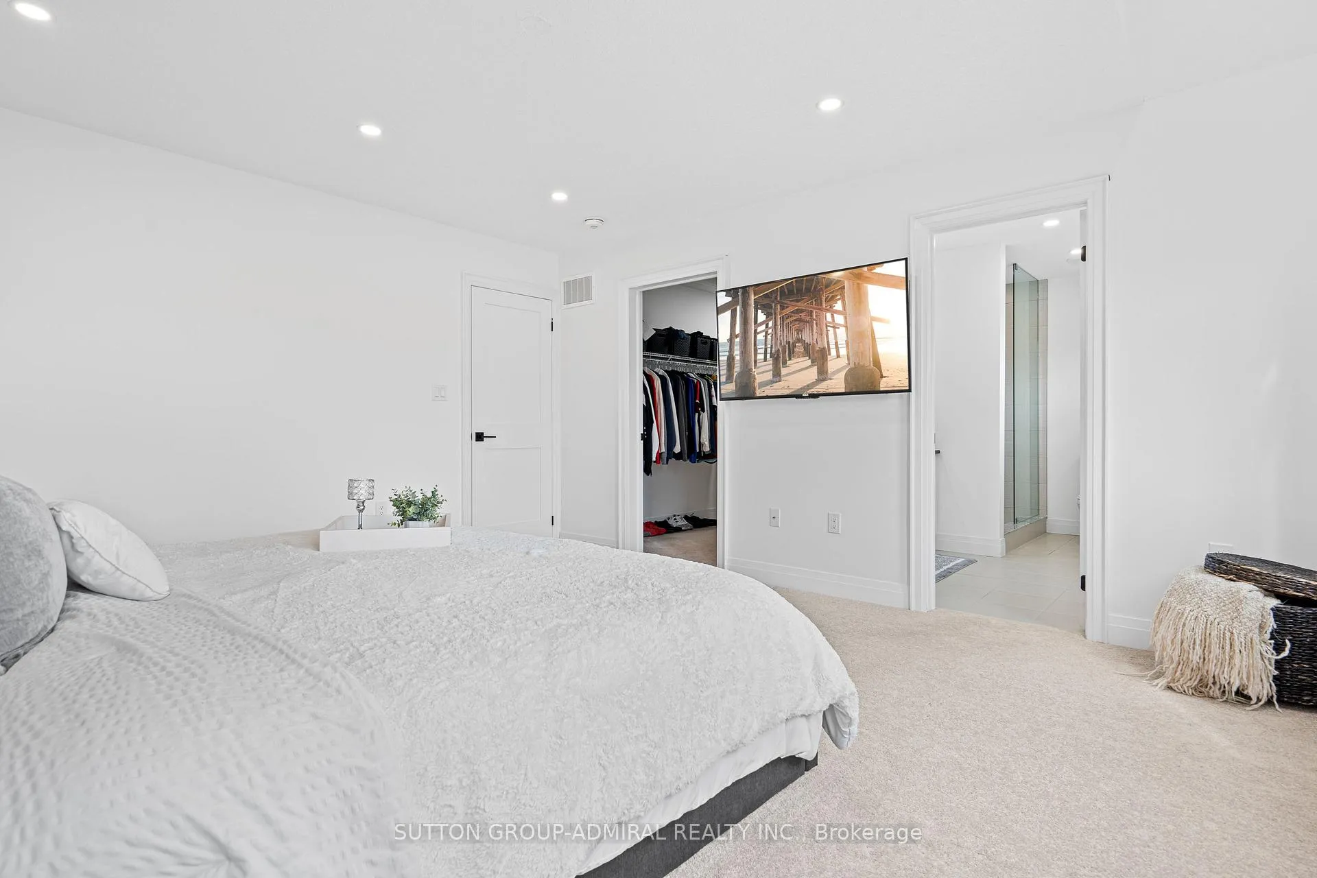 Photo 13 of 1026 Wright Drive, Midland — HOMEH