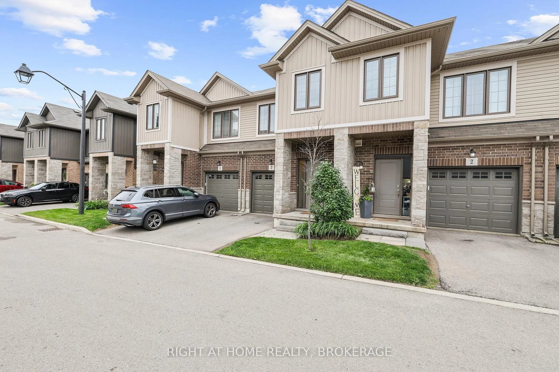 Photo 3 of Unit 3, 377 Glancaster Road W, Hamilton, Ancaster — HOMEH