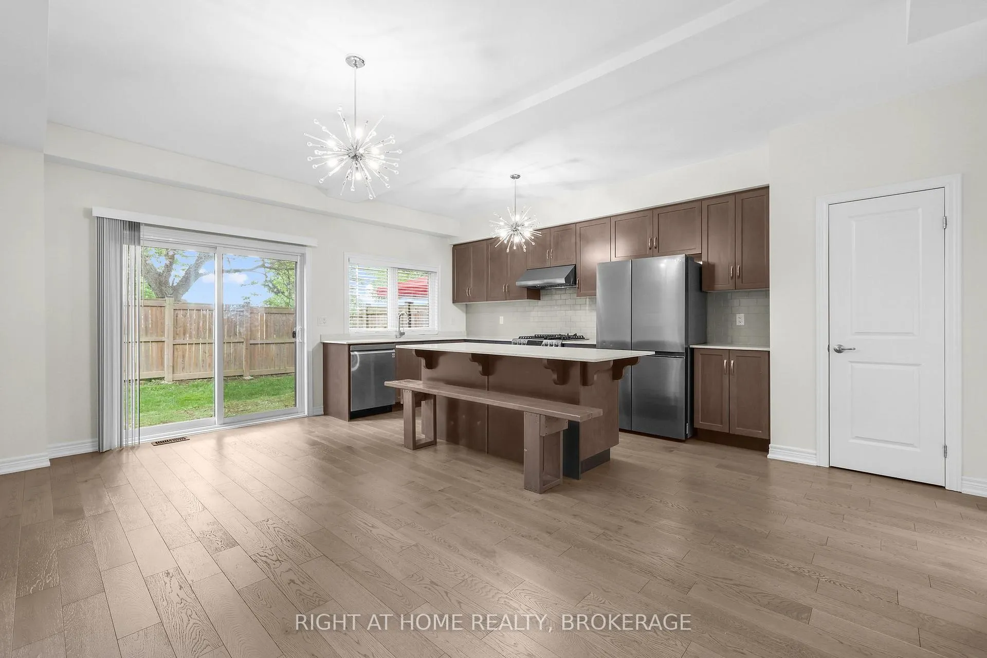 Photo 7 of Unit 3, 377 Glancaster Road W, Hamilton, Ancaster — HOMEH