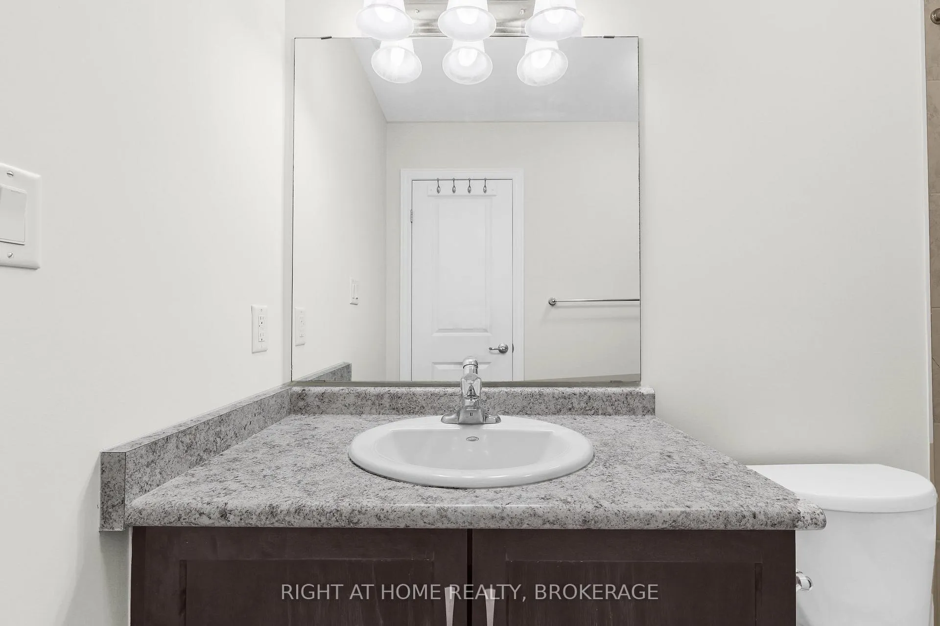 Photo 27 of Unit 3, 377 Glancaster Road W, Hamilton, Ancaster — HOMEH