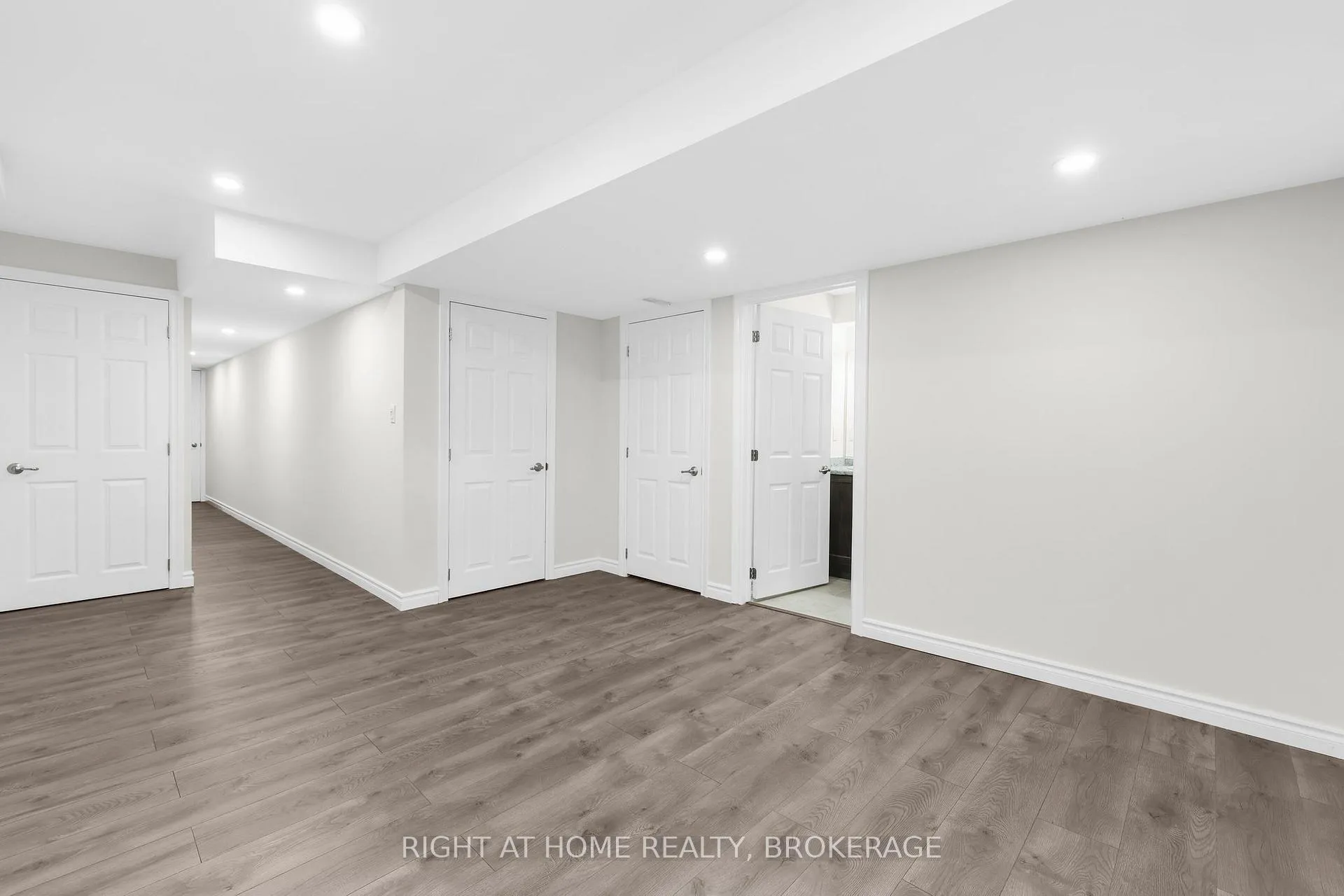 Photo 31 of Unit 3, 377 Glancaster Road W, Hamilton, Ancaster — HOMEH
