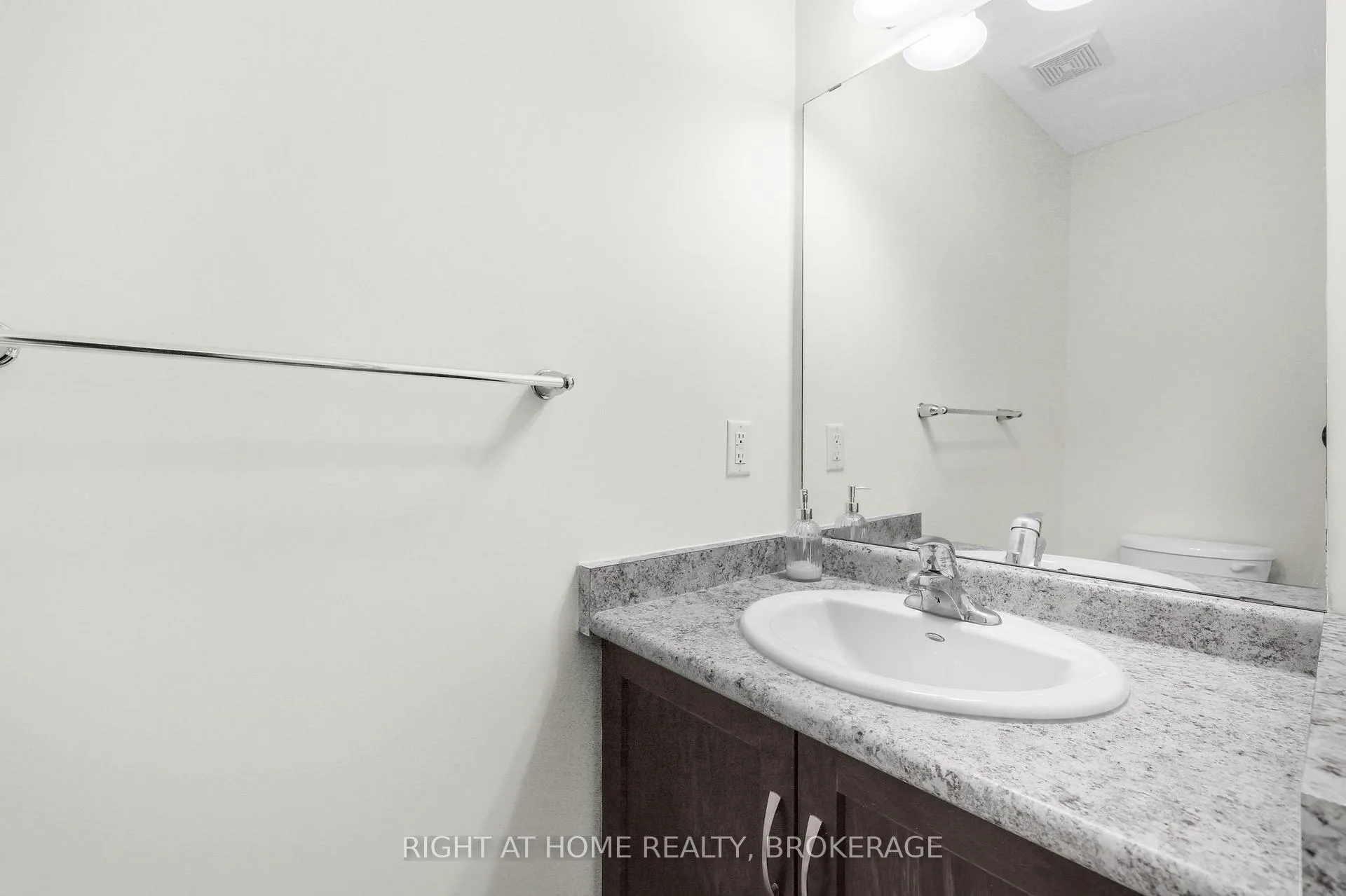 Photo 35 of Unit 3, 377 Glancaster Road W, Hamilton, Ancaster — HOMEH