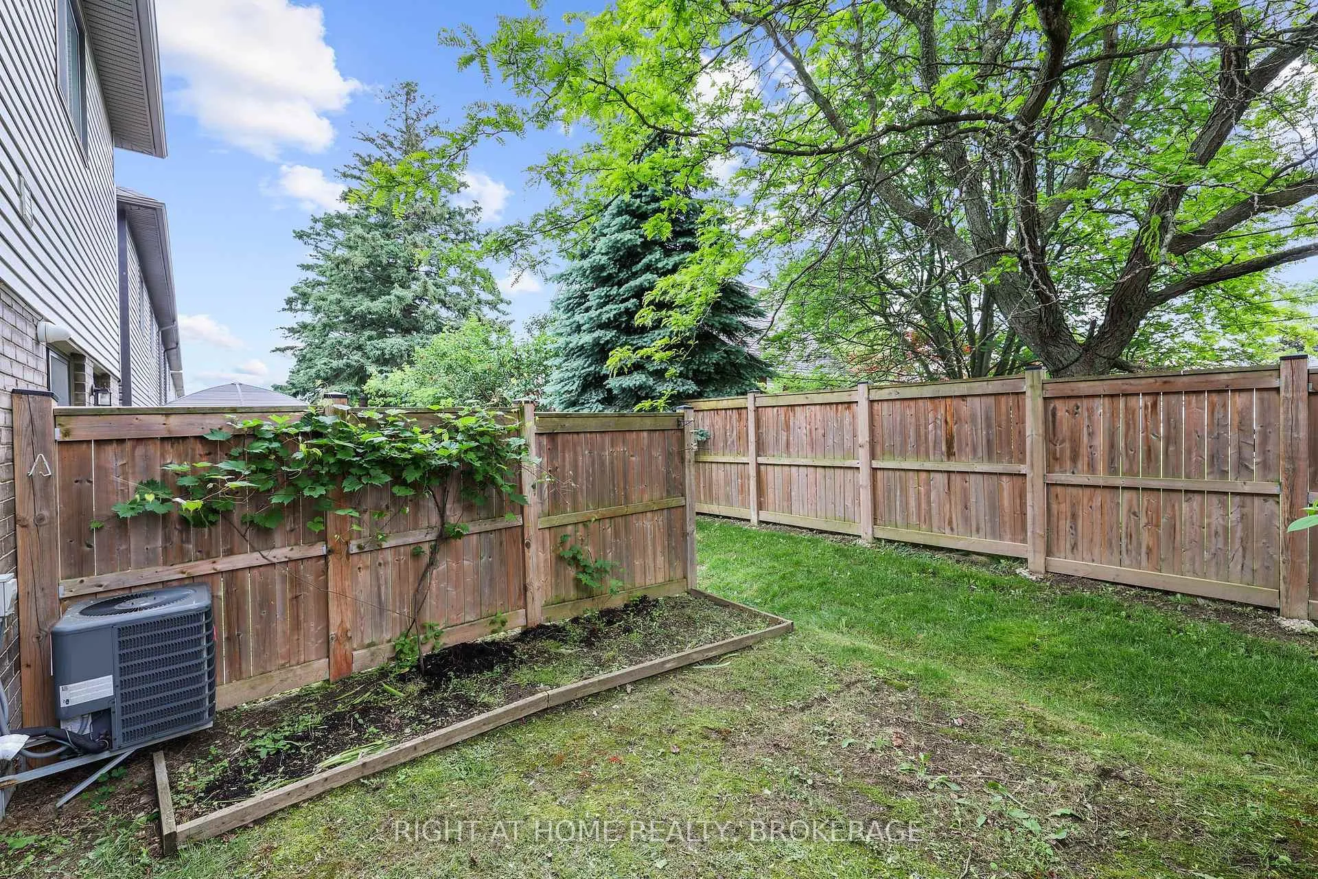Photo 37 of Unit 3, 377 Glancaster Road W, Hamilton, Ancaster — HOMEH
