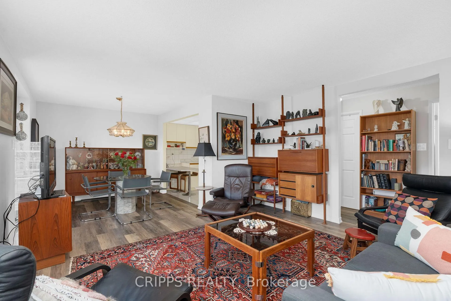 Photo 2 of Unit 405, 291 Blake Street, Barrie, North Shore — HOMEH