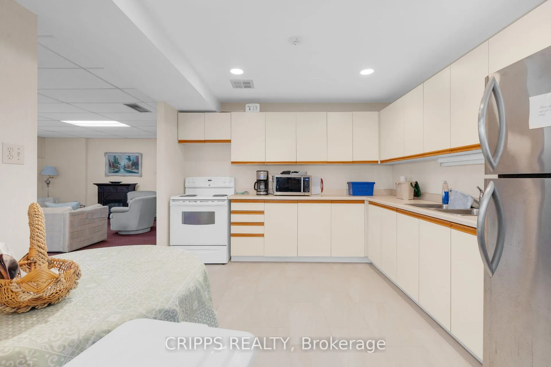 Photo 23 of Unit 405, 291 Blake Street, Barrie, North Shore — HOMEH