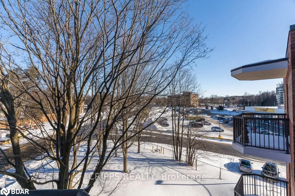 Photo 38 of Unit 405, 291 Blake Street, Barrie, North Shore — HOMEH