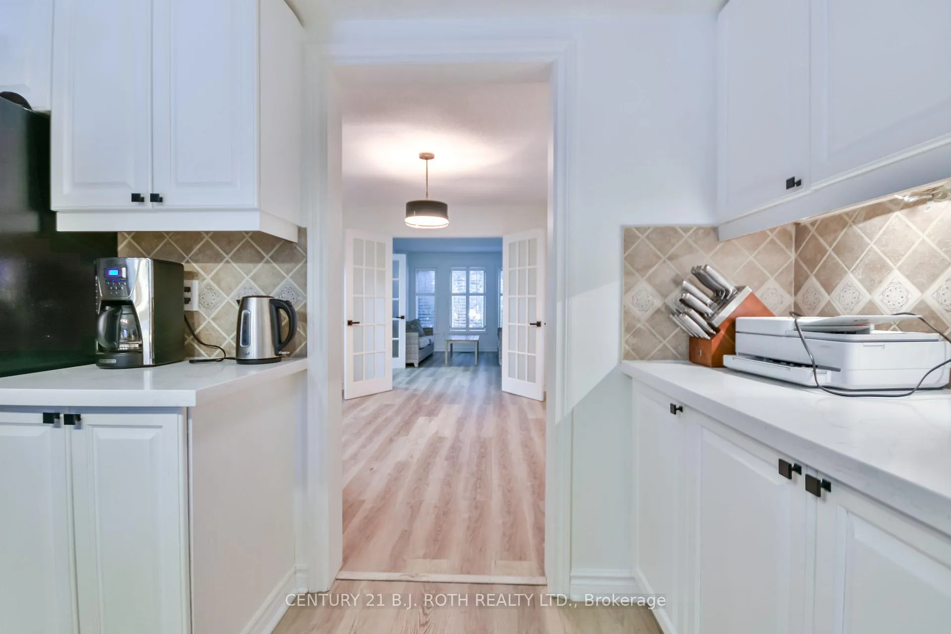 Photo 7 of 58 Brushwood Crescent, Barrie, Bayshore — HOMEH