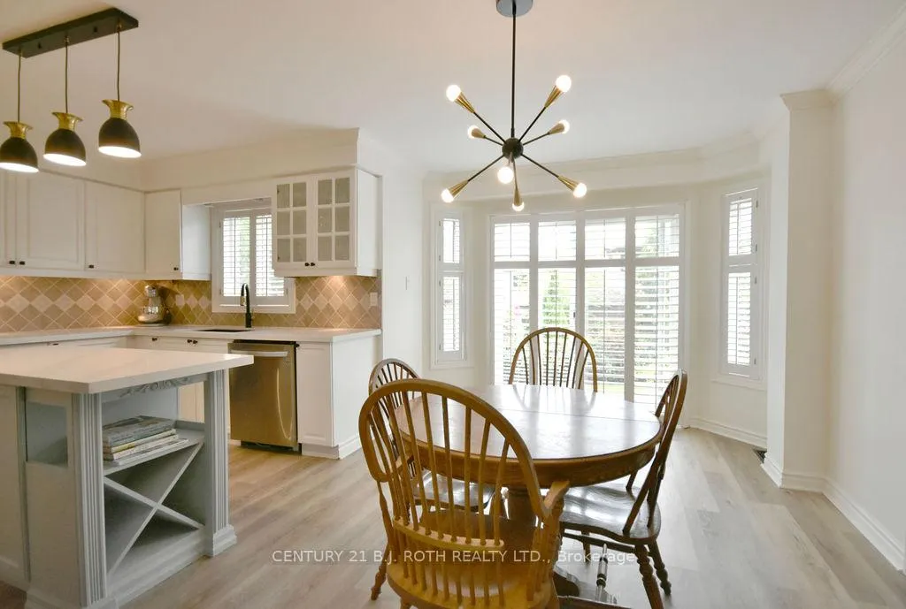 Photo 11 of 58 Brushwood Crescent, Barrie, Bayshore — HOMEH