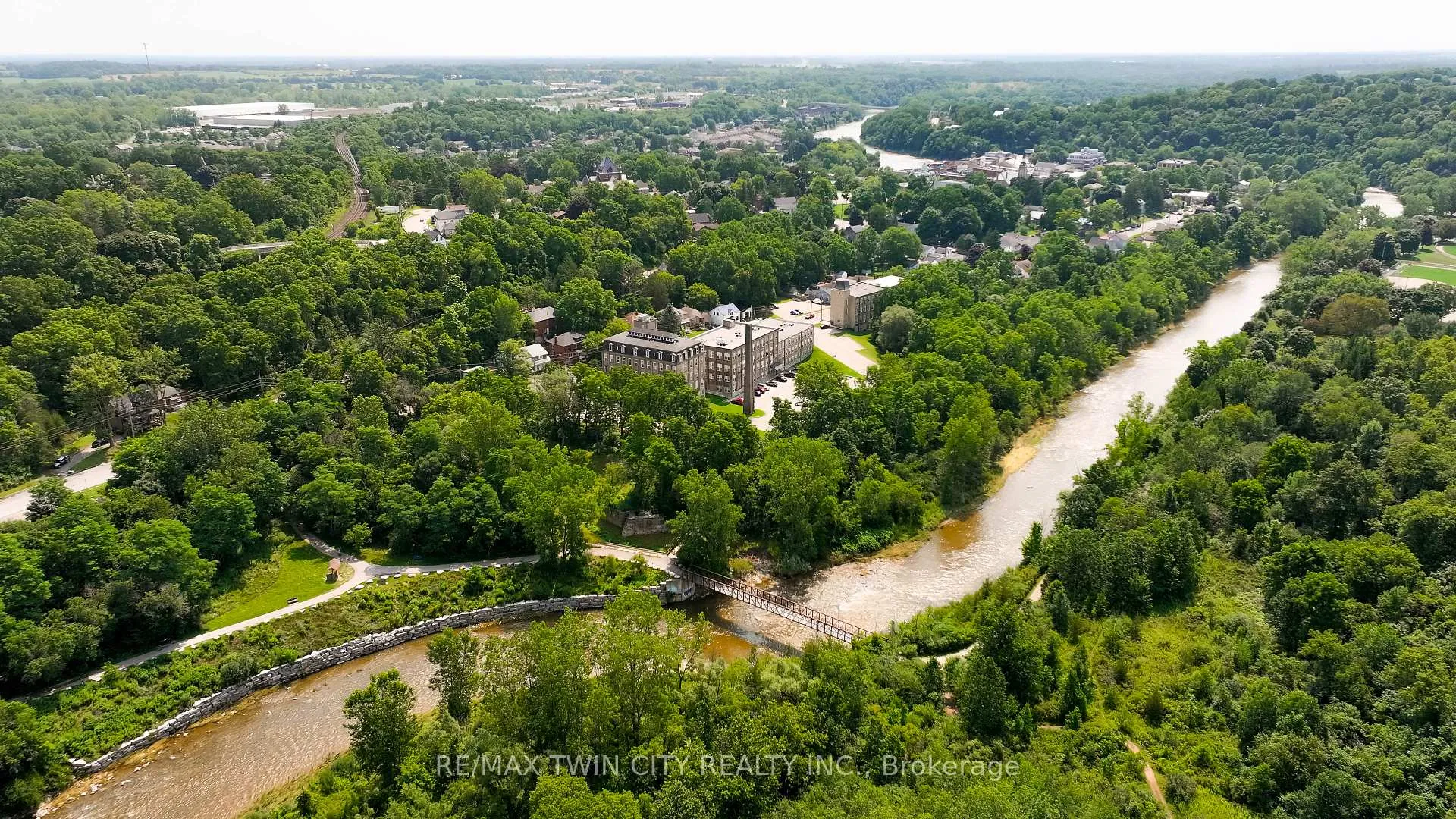 Photo 22 of Unit 404, 140 West River Street, Brant, Paris — HOMEH