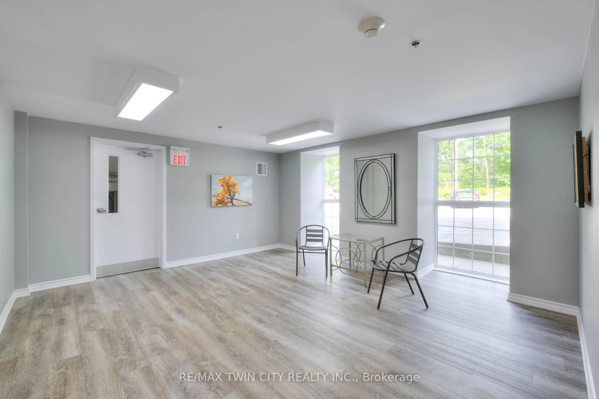 Photo 30 of Unit 404, 140 West River Street, Brant, Paris — HOMEH
