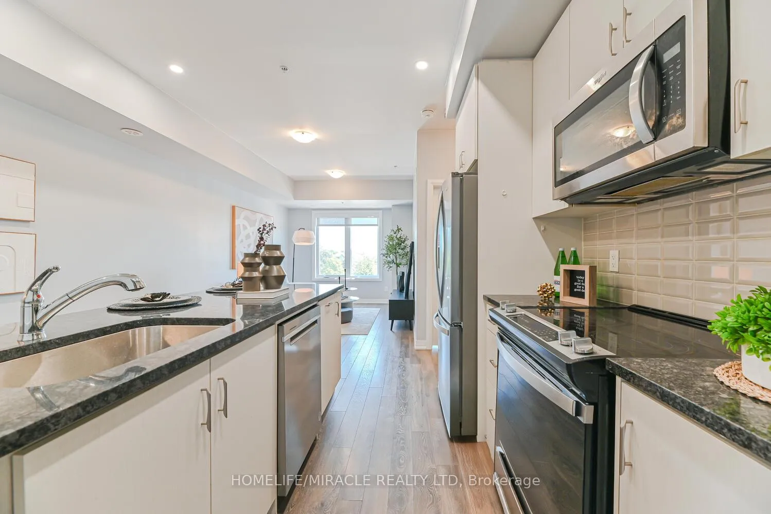 Photo 6 of Unit 723, 2635 William Jackson Drive, Pickering, Duffin Heights — HOMEH