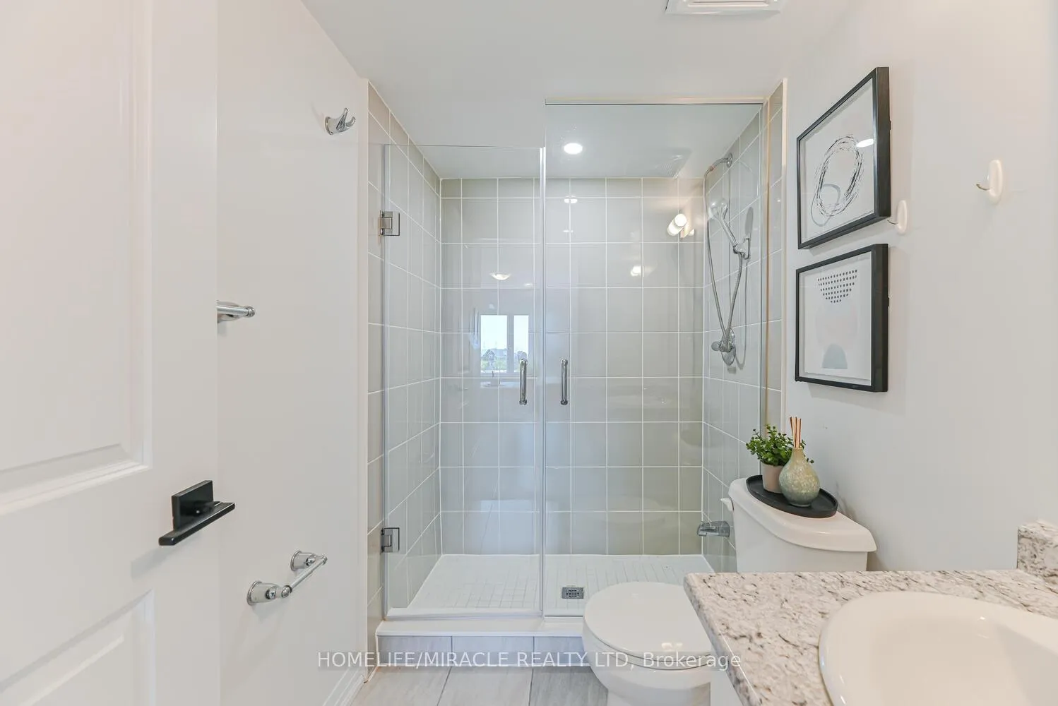 Photo 15 of Unit 723, 2635 William Jackson Drive, Pickering, Duffin Heights — HOMEH