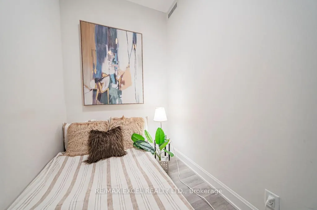 Photo 14 of Unit 1008, 12 Gandhi Lane, Markham, Commerce Valley — HOMEH
