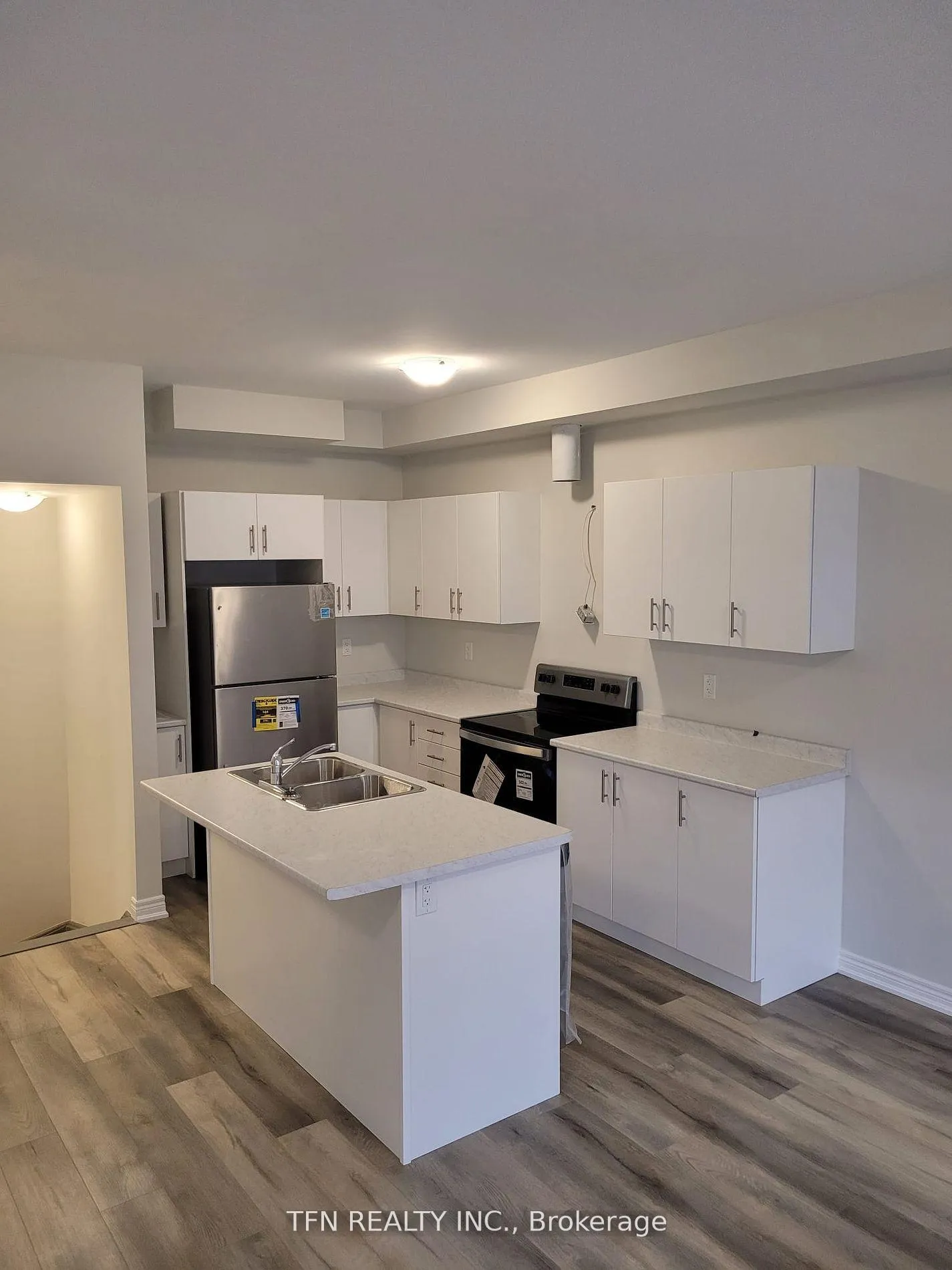 Photo 2 of Unit 33, 40 Zinfandel Drive, Hamilton, Fruitland — HOMEH