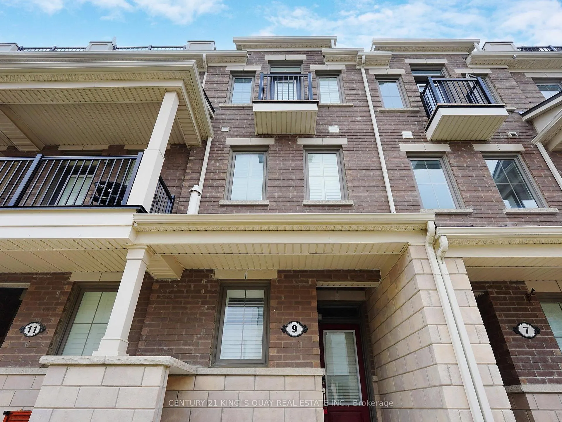 Photo 3 of 9 Frederick Wilson Avenue, Markham, Cornell — HOMEH