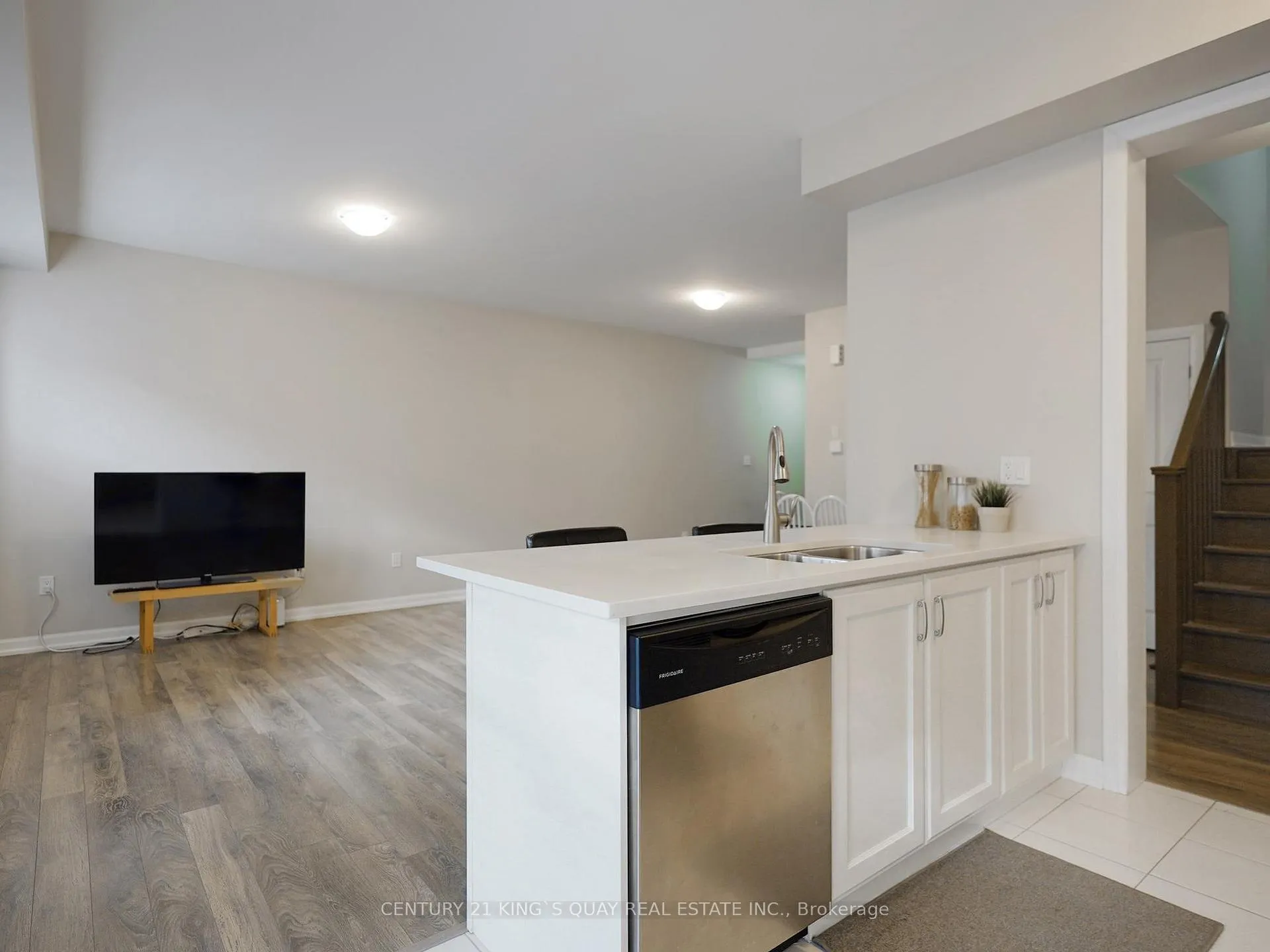 Photo 11 of 9 Frederick Wilson Avenue, Markham, Cornell — HOMEH
