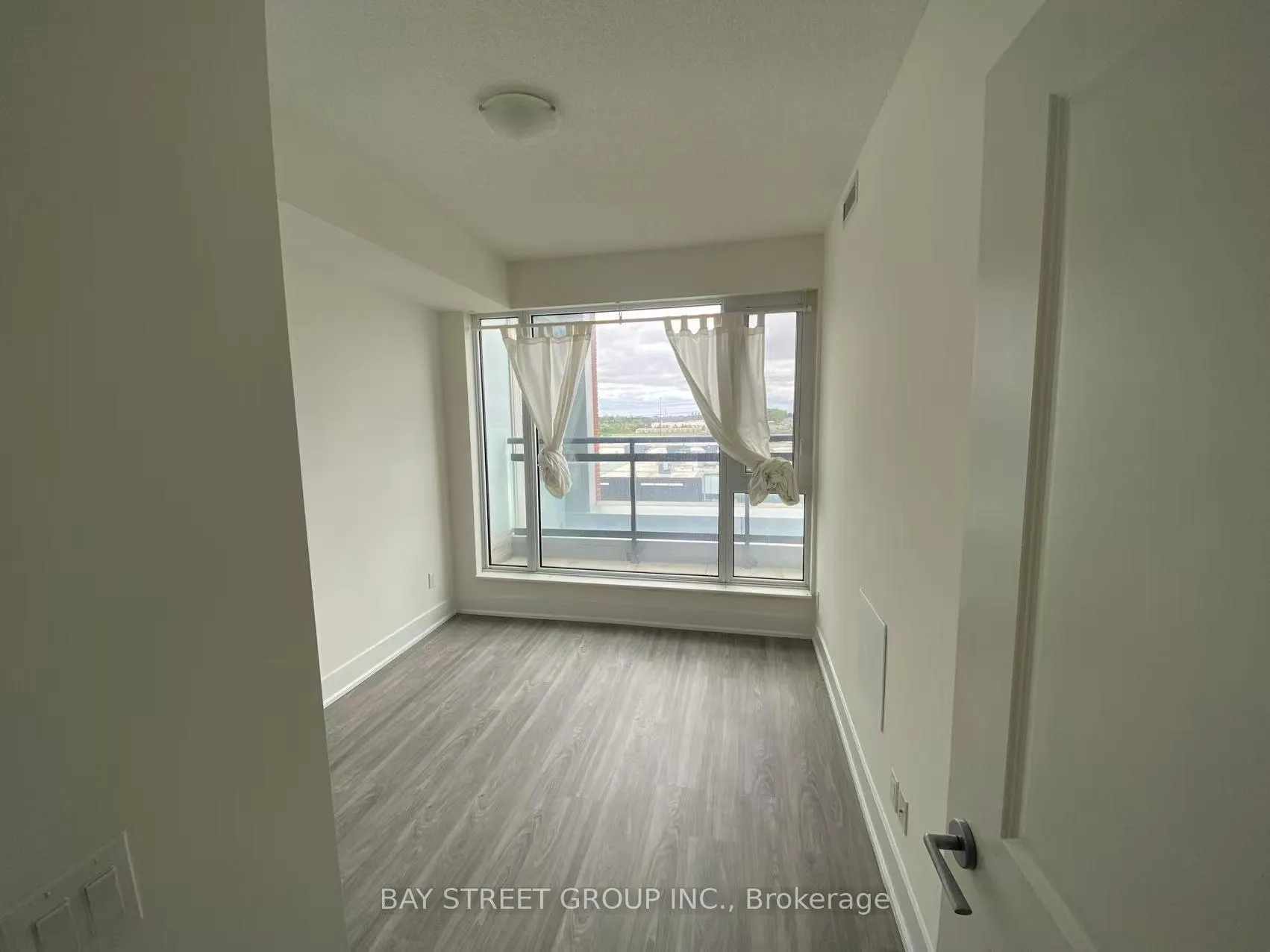 Photo 3 of Unit 713, 180 Enterprise Boulevard, Markham, Unionville — HOMEH