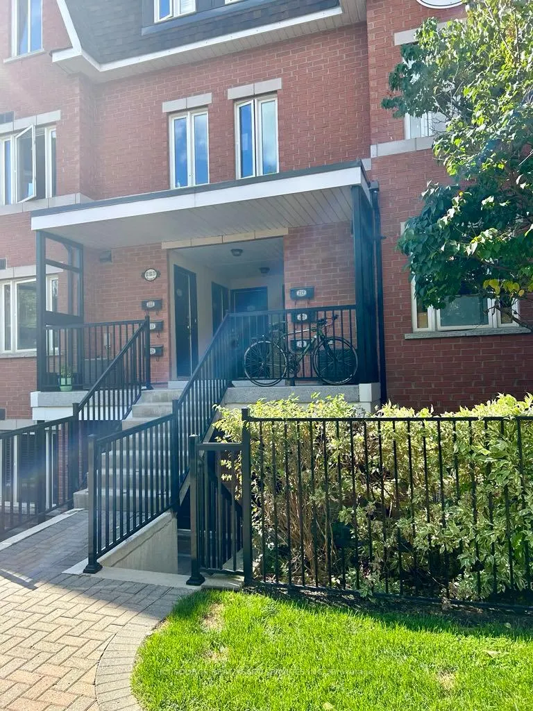 Front of Unit 220, 308 John Street
