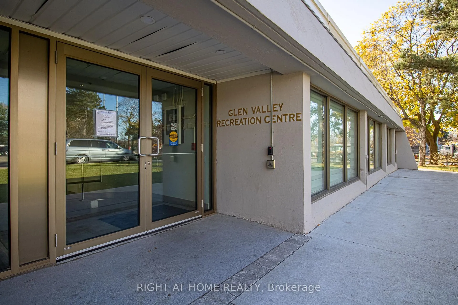 Photo 14 of Unit 1608, 715 Don Mills Road, Toronto, Flemingdon Park — HOMEH