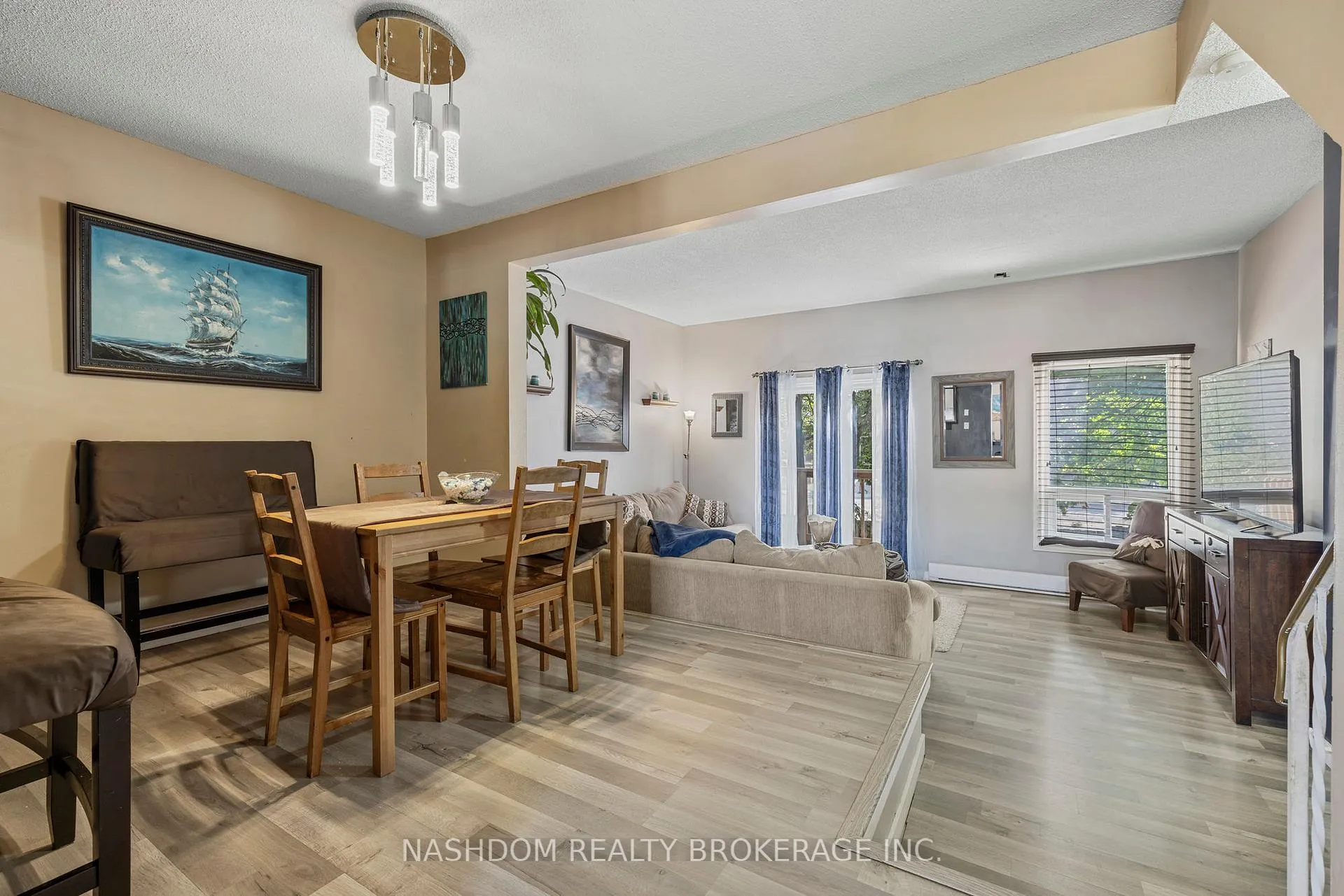 Photo 2 of Unit 17, 6 Loconder Drive, Hamilton, Randall — HOMEH