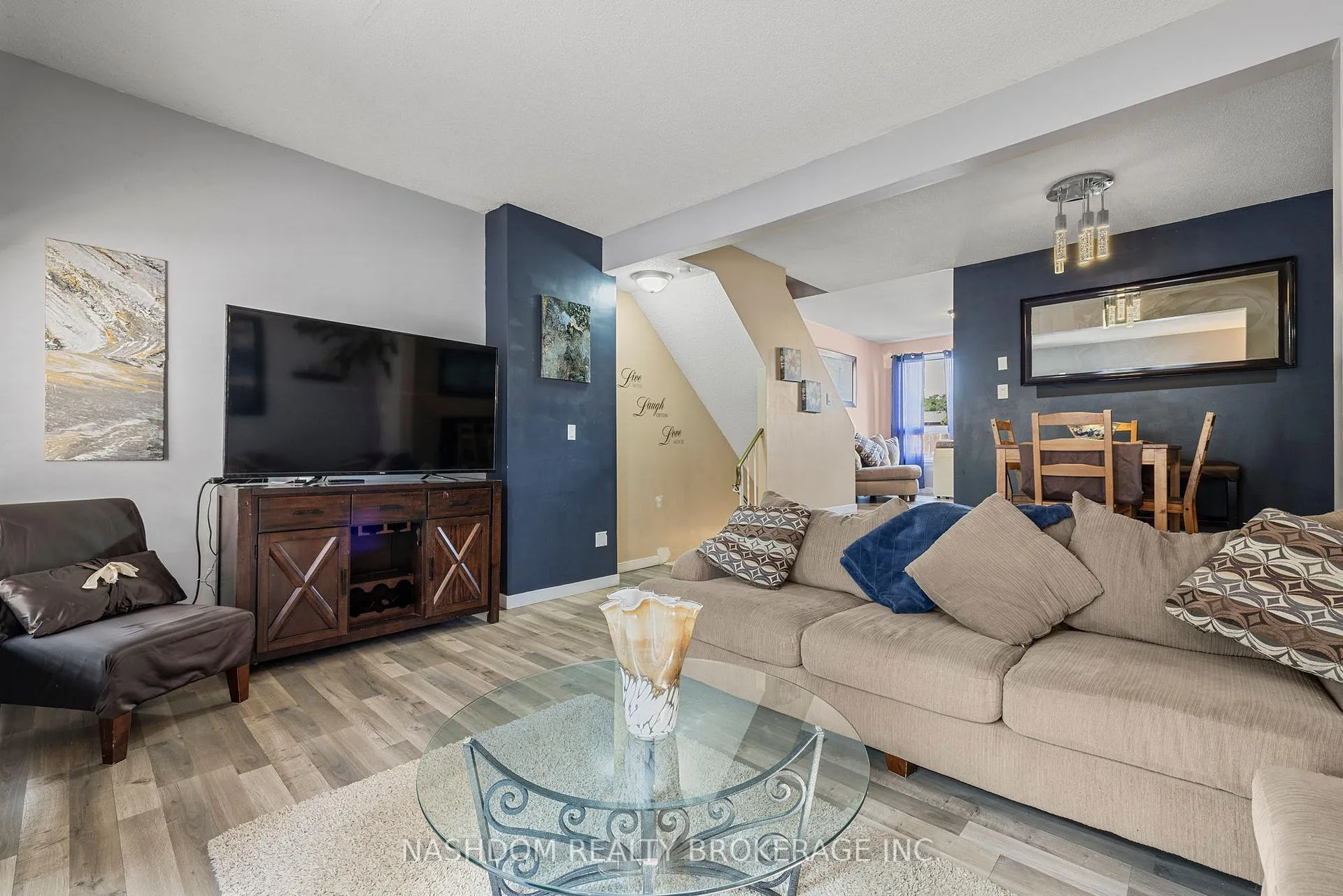 Photo 5 of Unit 17, 6 Loconder Drive, Hamilton, Randall — HOMEH