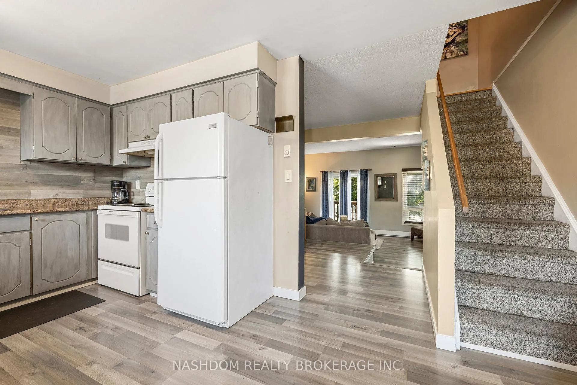 Photo 28 of Unit 17, 6 Loconder Drive, Hamilton, Randall — HOMEH