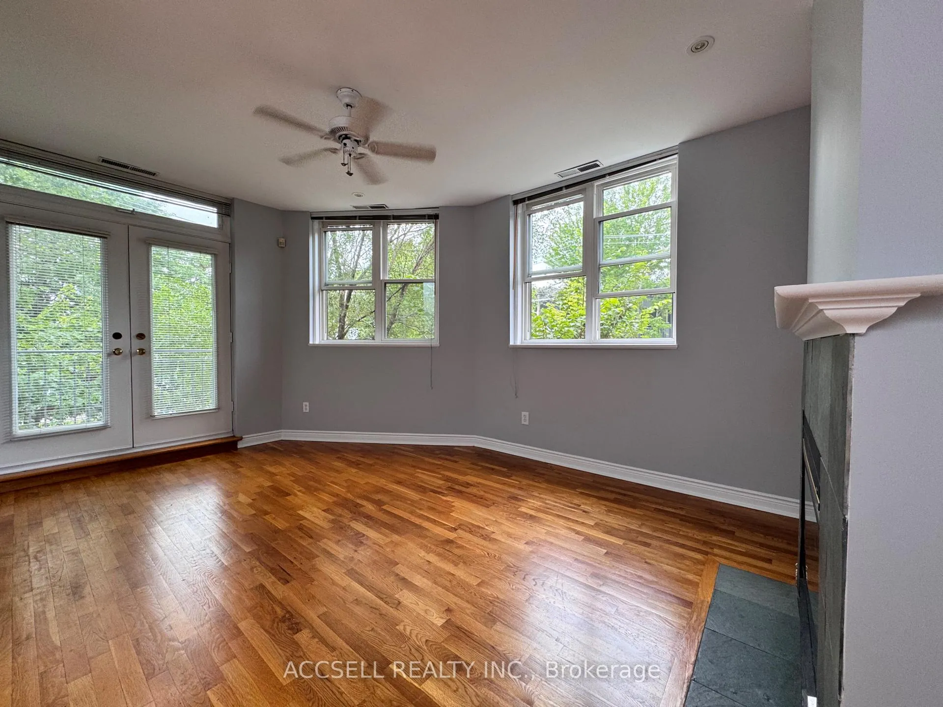 Photo 6 of Unit 302, 15 Glen Manor Drive, Toronto, The Beaches — HOMEH