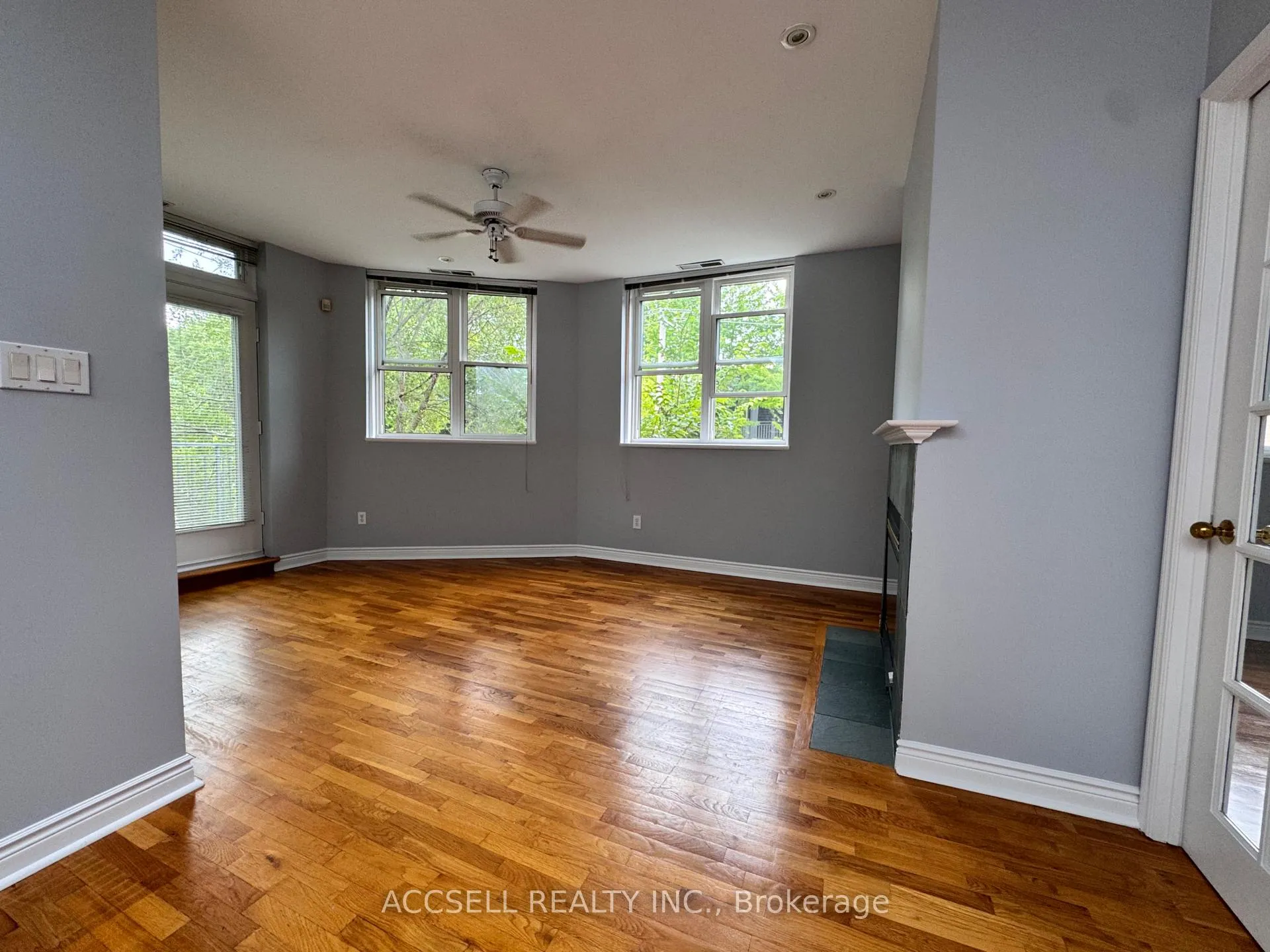 Photo 12 of Unit 302, 15 Glen Manor Drive, Toronto, The Beaches — HOMEH
