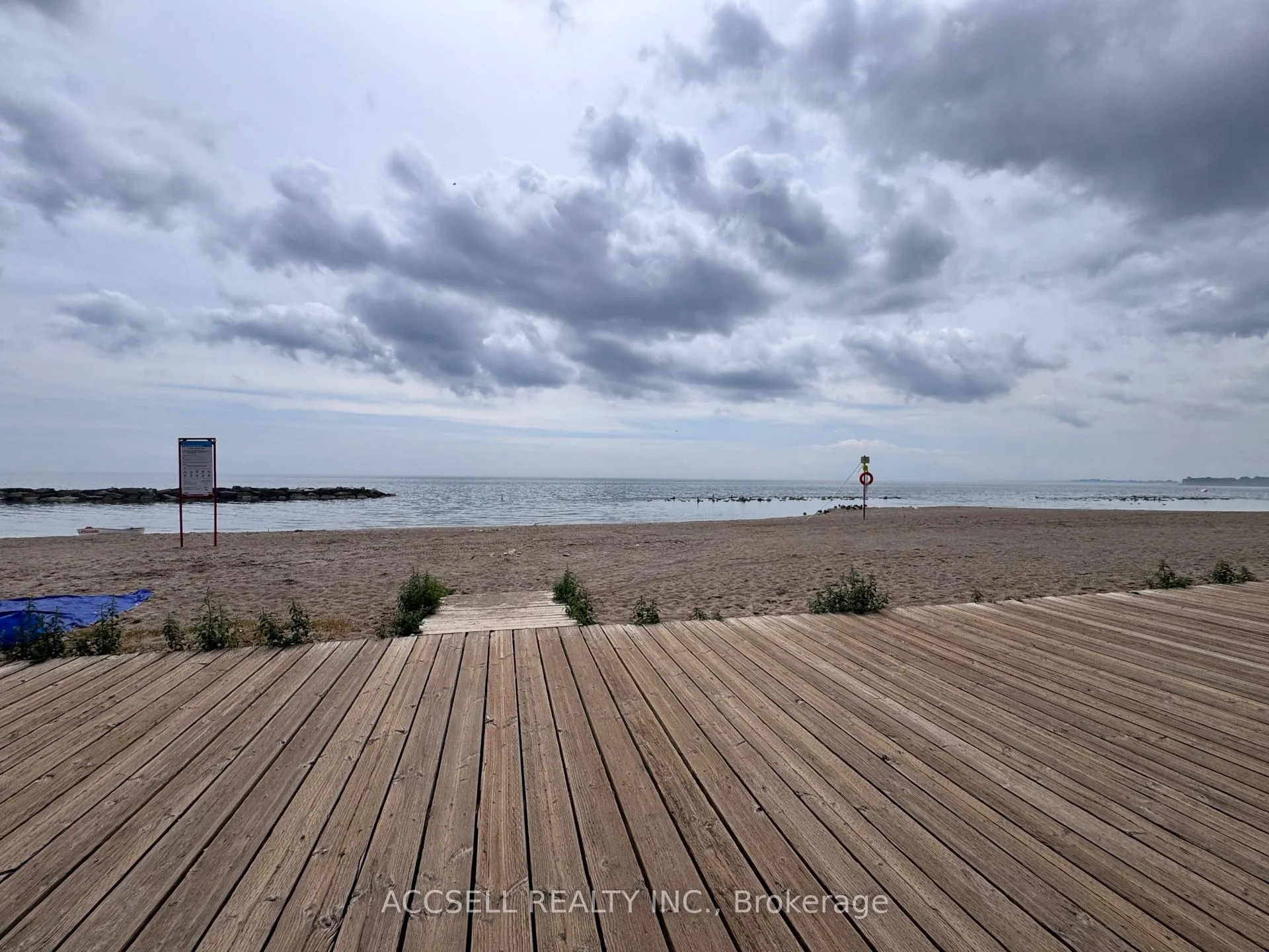 Photo 17 of Unit 302, 15 Glen Manor Drive, Toronto, The Beaches — HOMEH