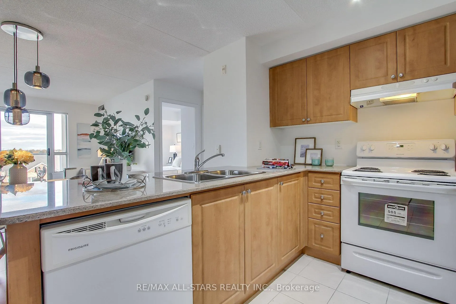 Photo 9 of Unit 610, 4600 Steeles Avenue E, Markham, Milliken Mills East — HOMEH