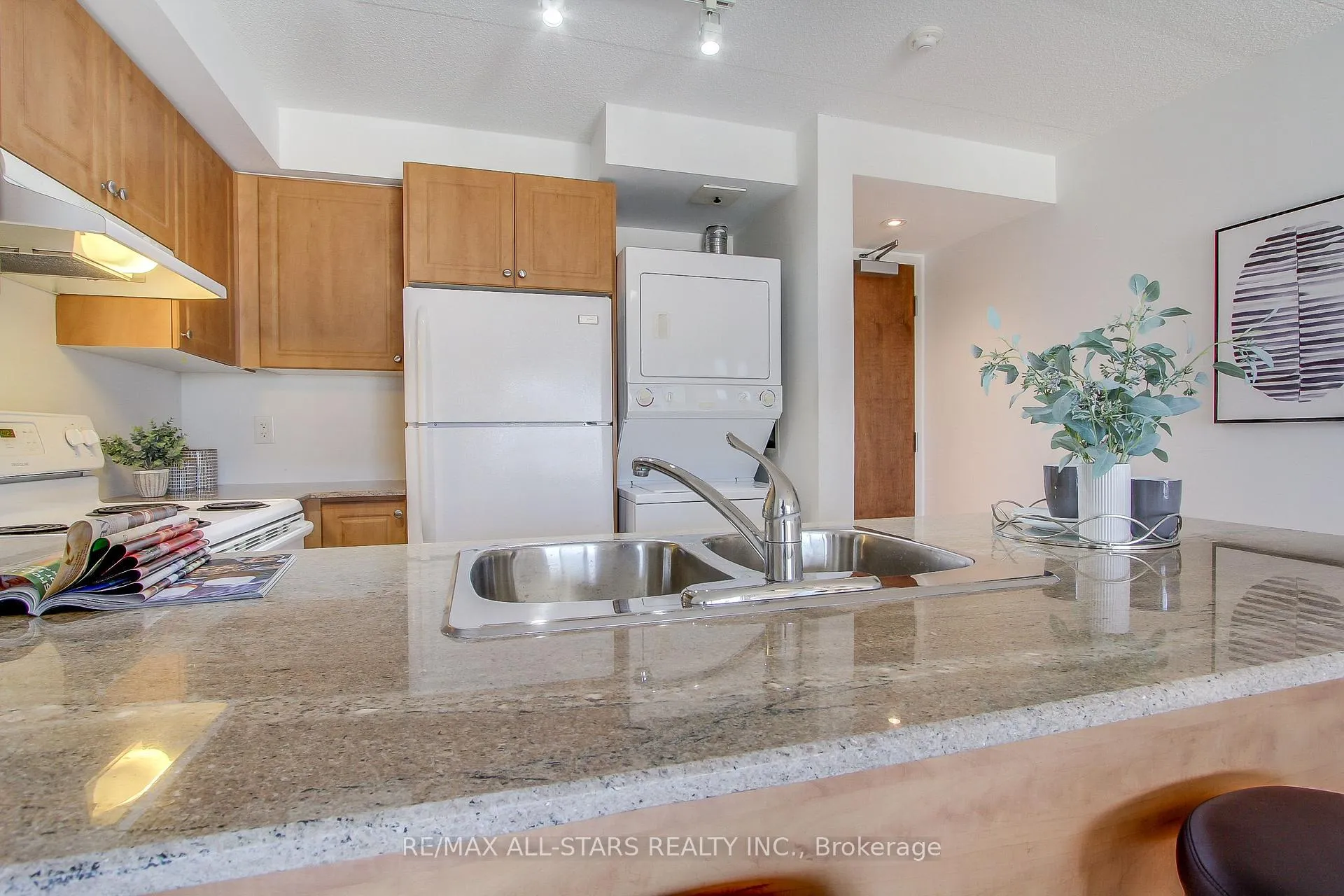 Photo 11 of Unit 610, 4600 Steeles Avenue E, Markham, Milliken Mills East — HOMEH