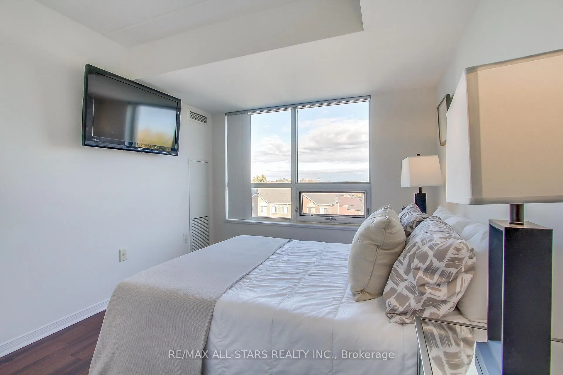 Photo 21 of Unit 610, 4600 Steeles Avenue E, Markham, Milliken Mills East — HOMEH