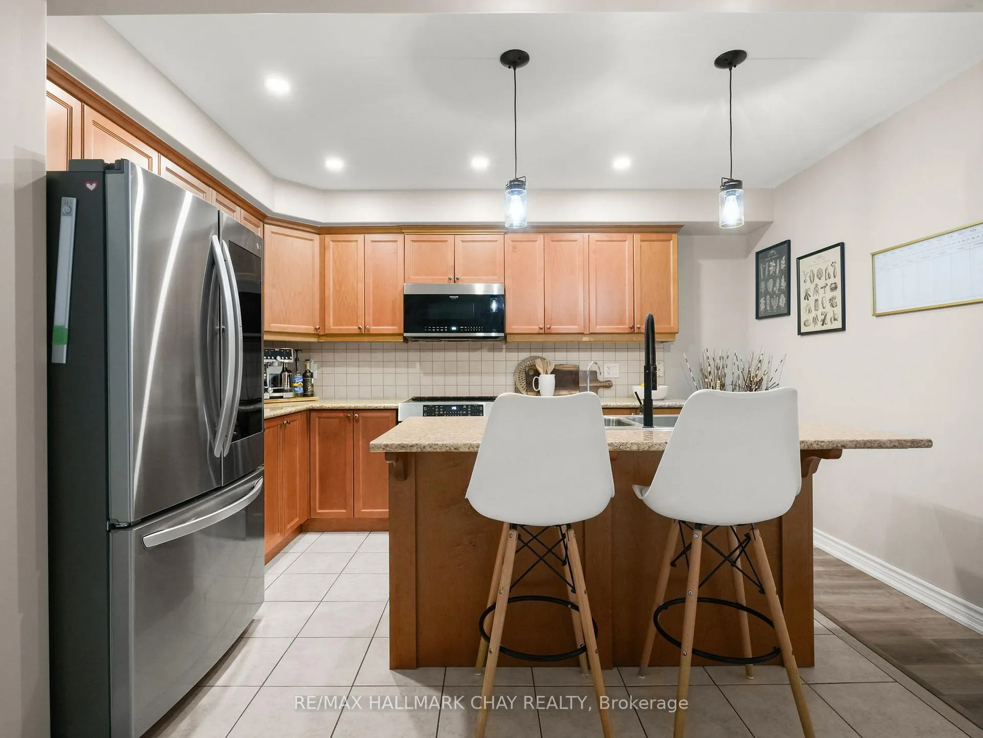 Photo 12 of 112 Pearl Drive, Orillia — HOMEH