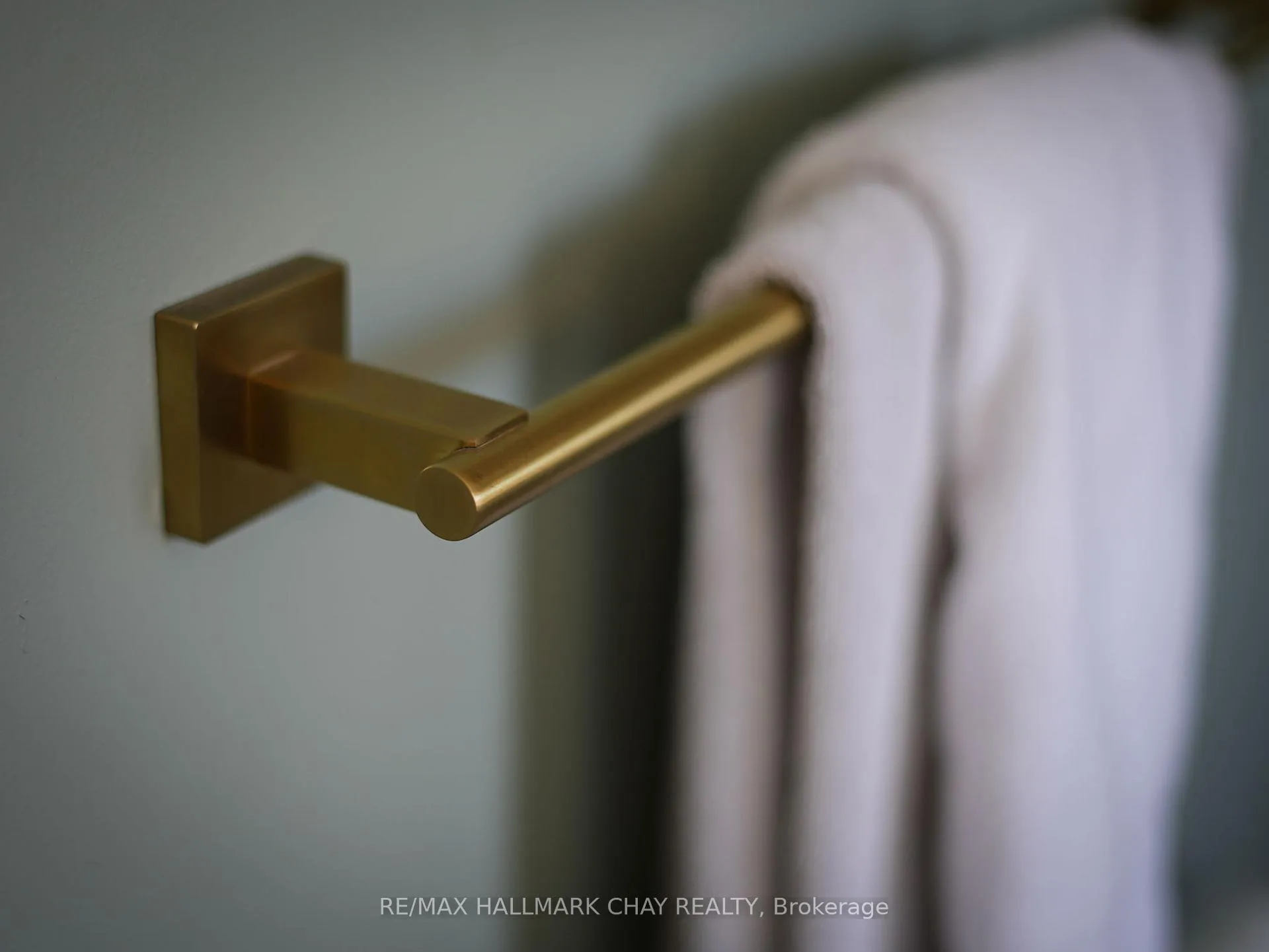 Photo 35 of 112 Pearl Drive, Orillia — HOMEH