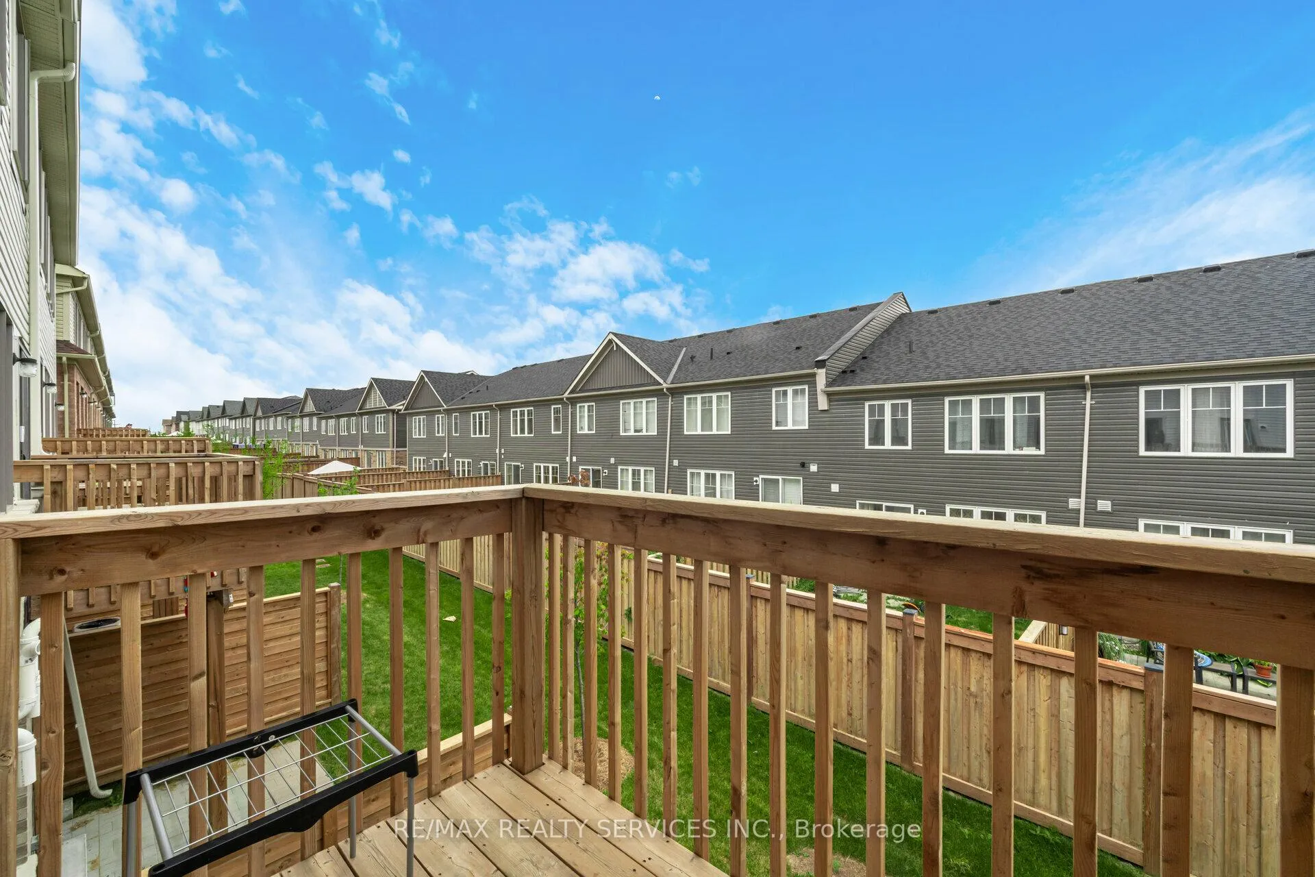 Photo 13 of Unit 98, 85 Danzatore Path, Oshawa, Windfields — HOMEH