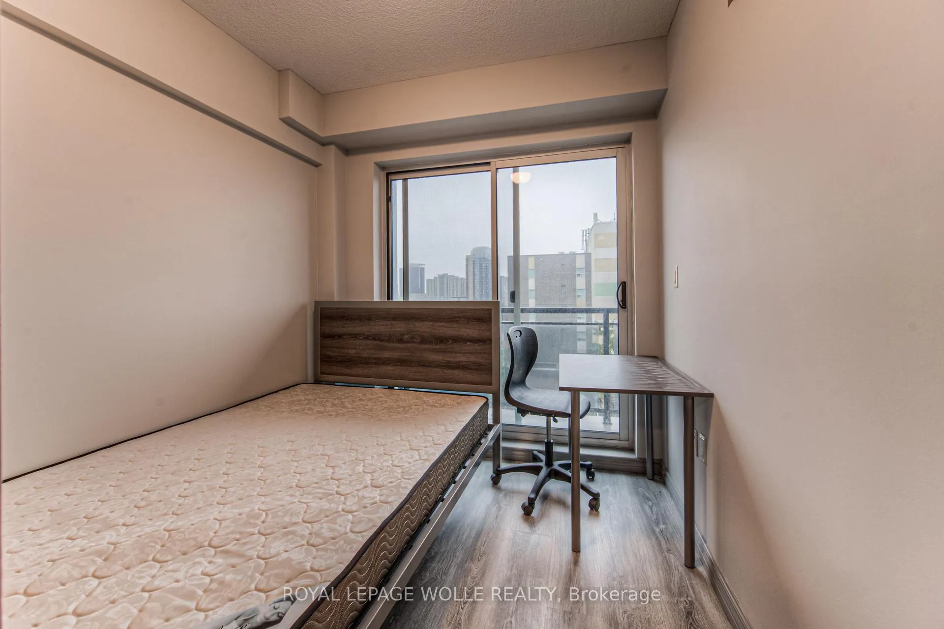 Photo 15 of Unit B404, 275 Larch Street, Waterloo, Lakeshore Village — HOMEH
