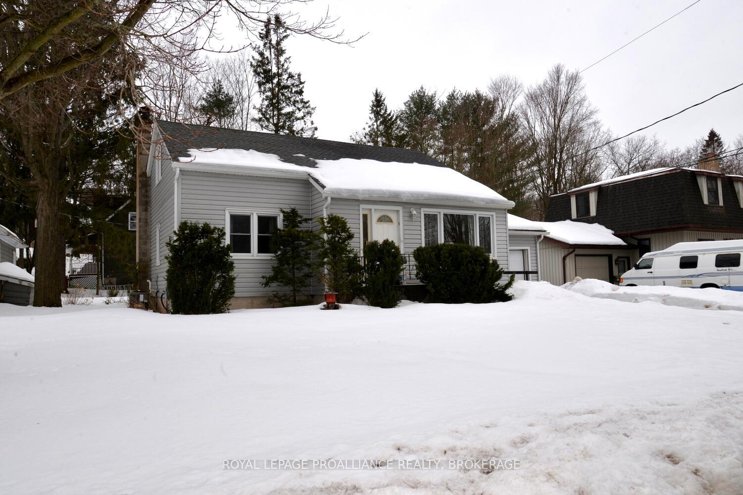 Photo 2 of 615 Hillside Drive, Gananoque — HOMEH
