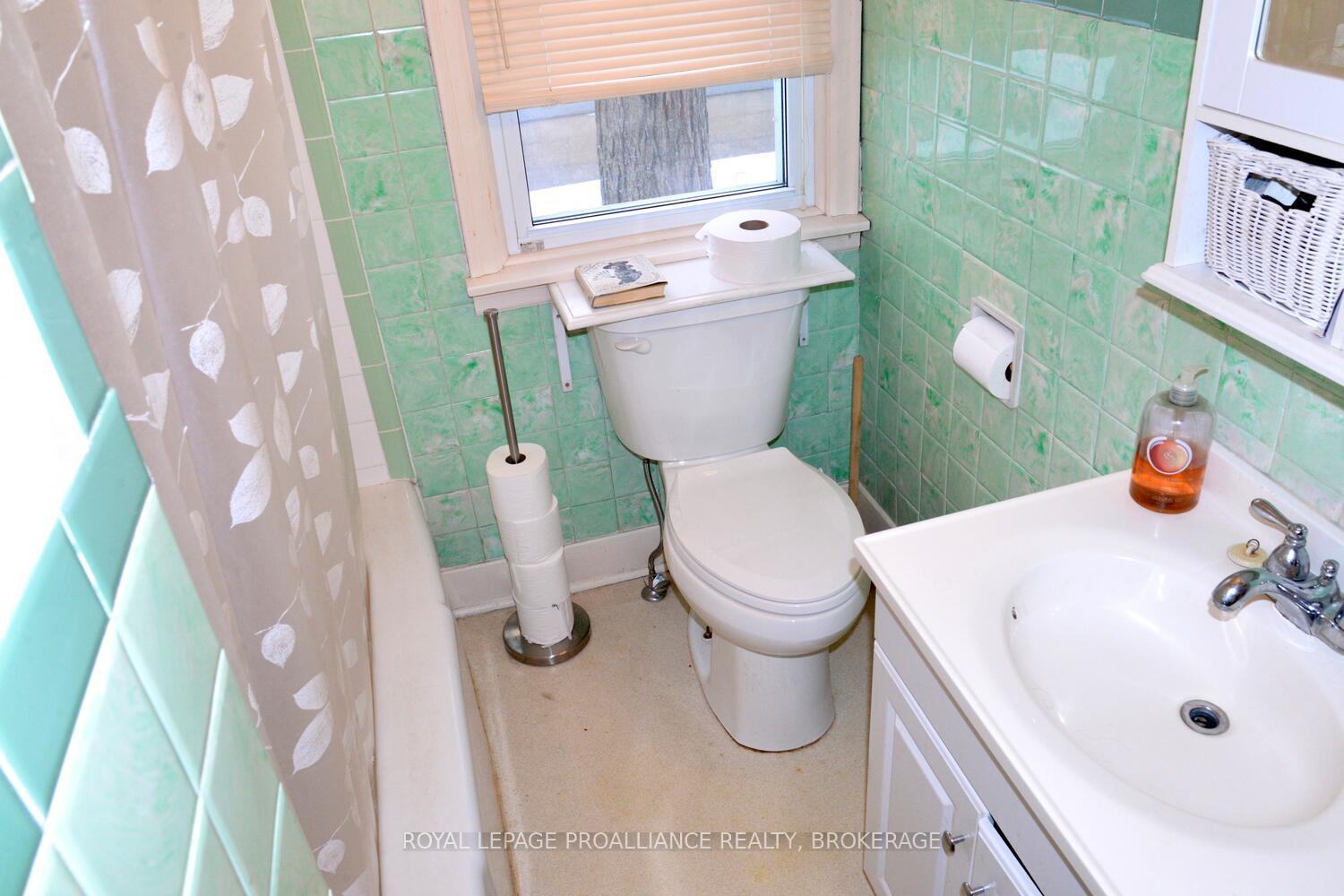 Photo 18 of 615 Hillside Drive, Gananoque — HOMEH