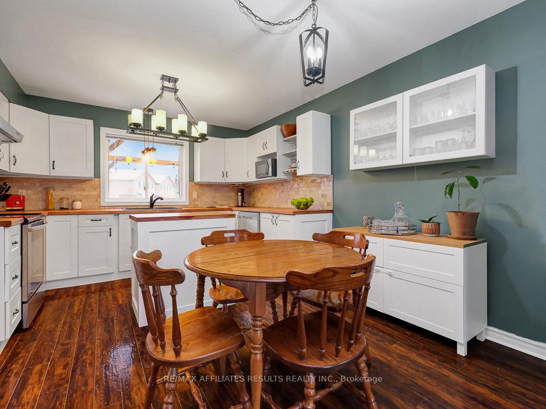 Photo 12 of 48 Johnston Street, Carleton Place — HOMEH