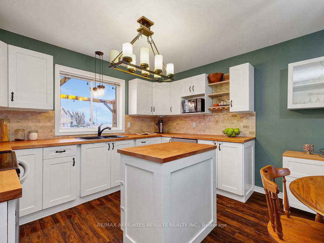 Photo 14 of 48 Johnston Street, Carleton Place — HOMEH